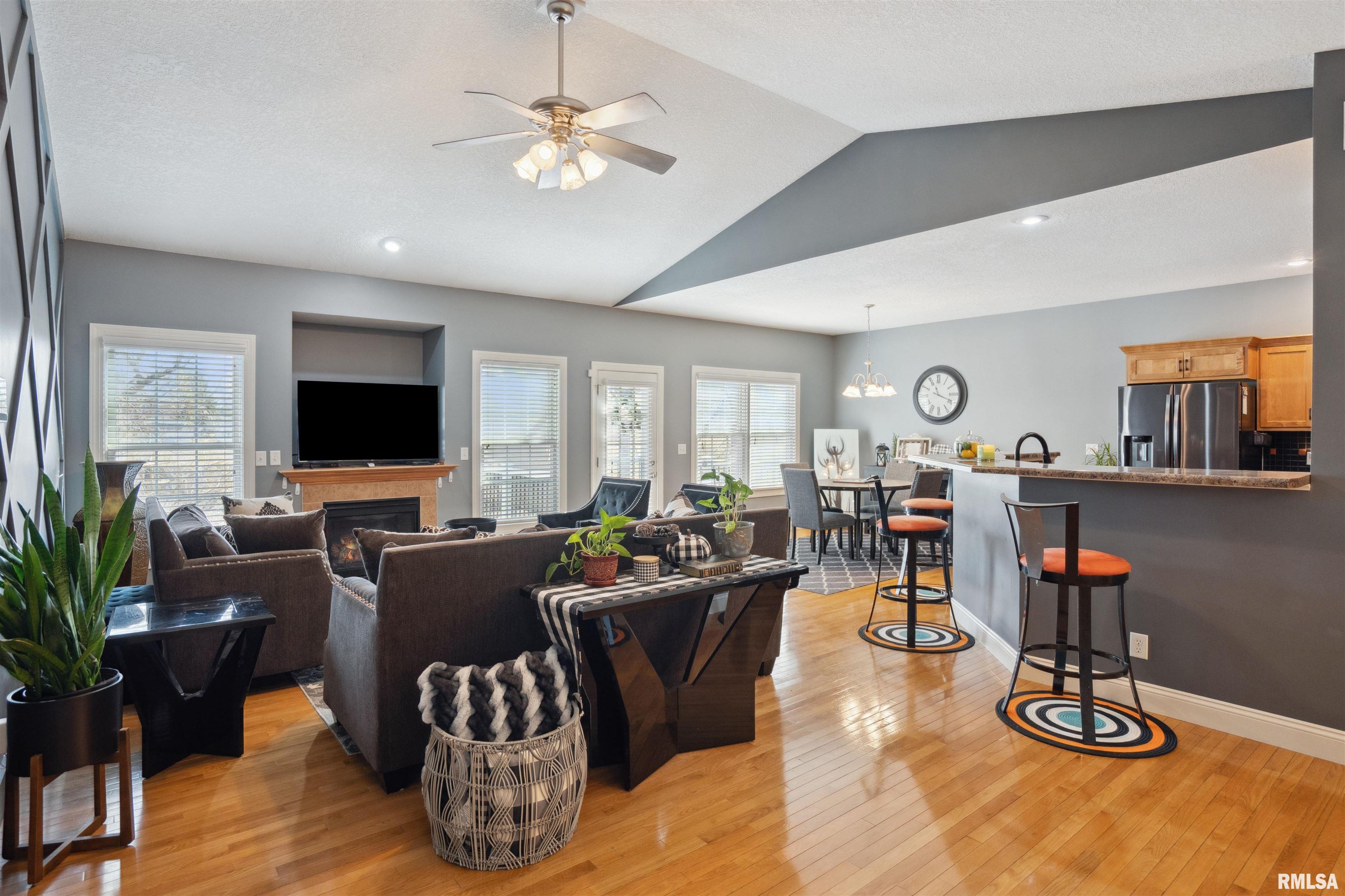 13 Hidden Valley Circle, Davenport, Iowa image 3