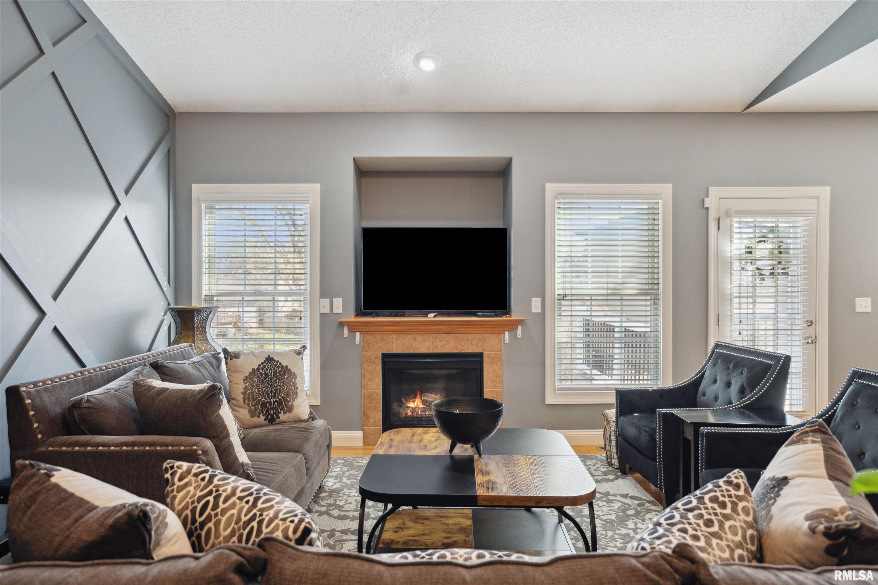 13 Hidden Valley Circle, Davenport, Iowa image 2