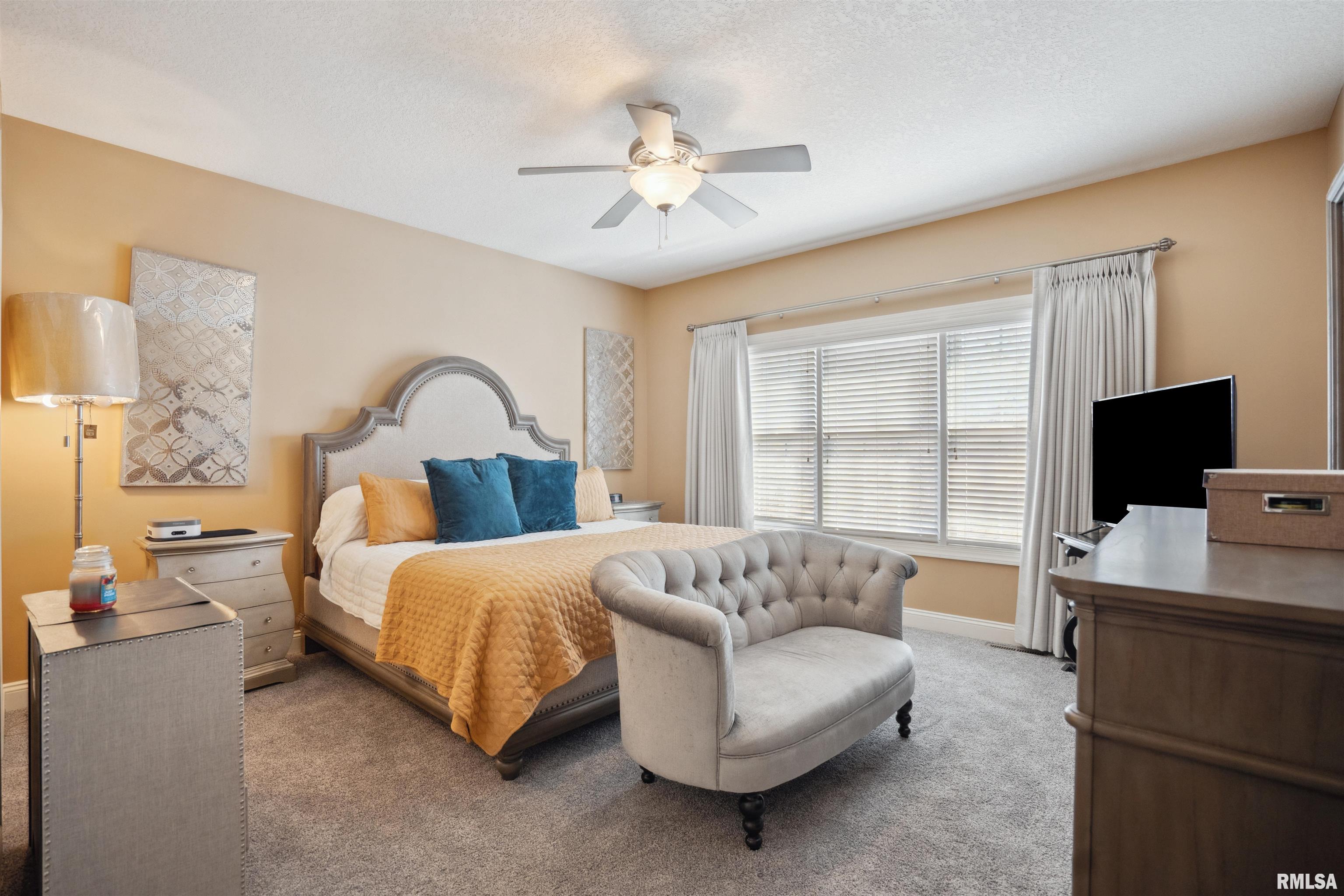 13 Hidden Valley Circle, Davenport, Iowa image 14