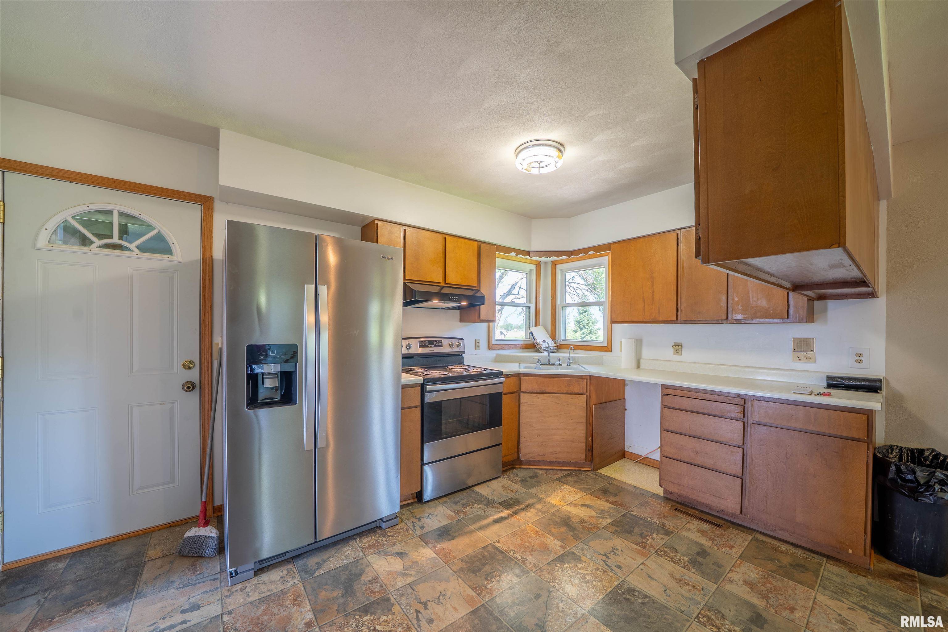 15361 Furrow Road, Pekin, Illinois image 12