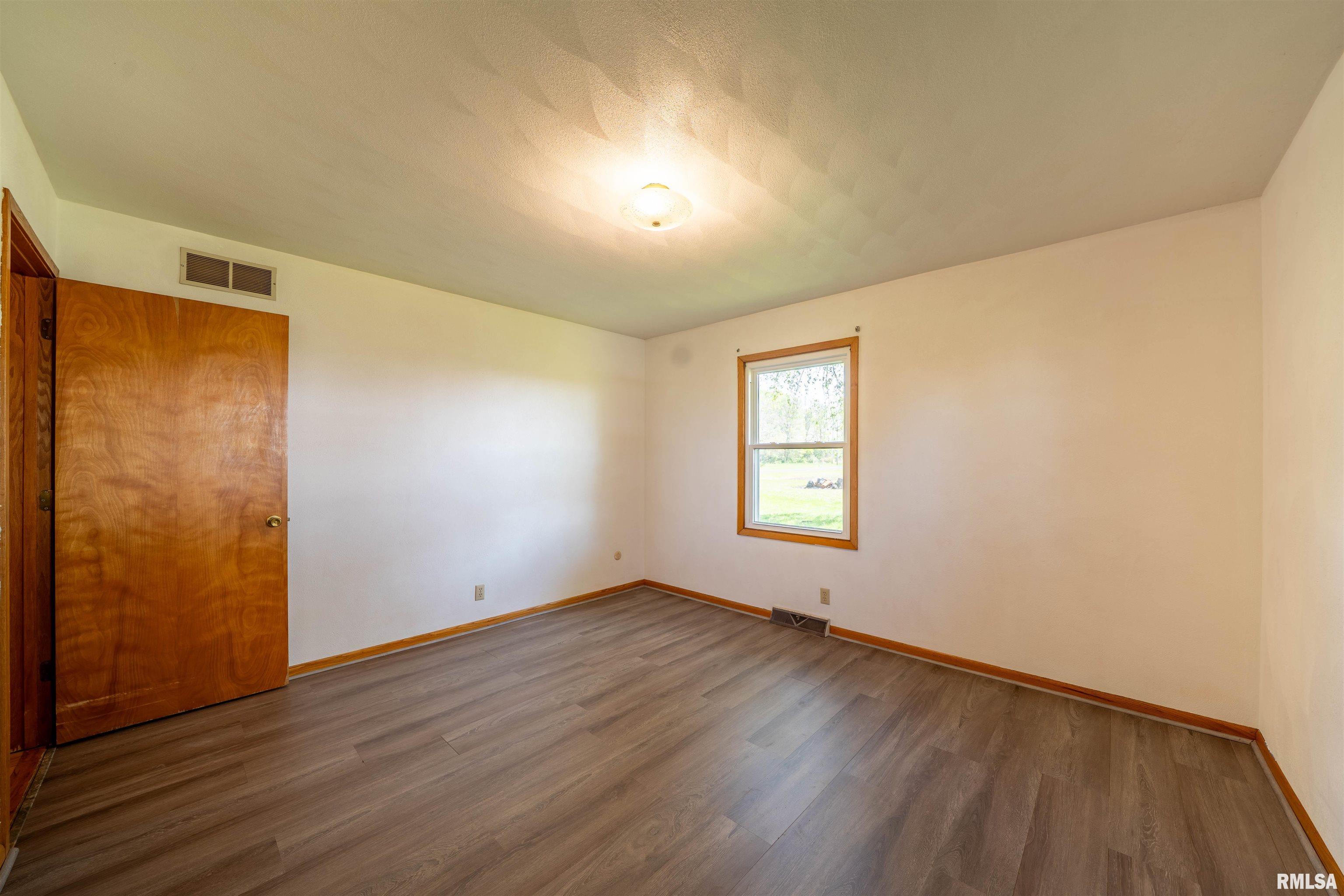 15361 Furrow Road, Pekin, Illinois image 21