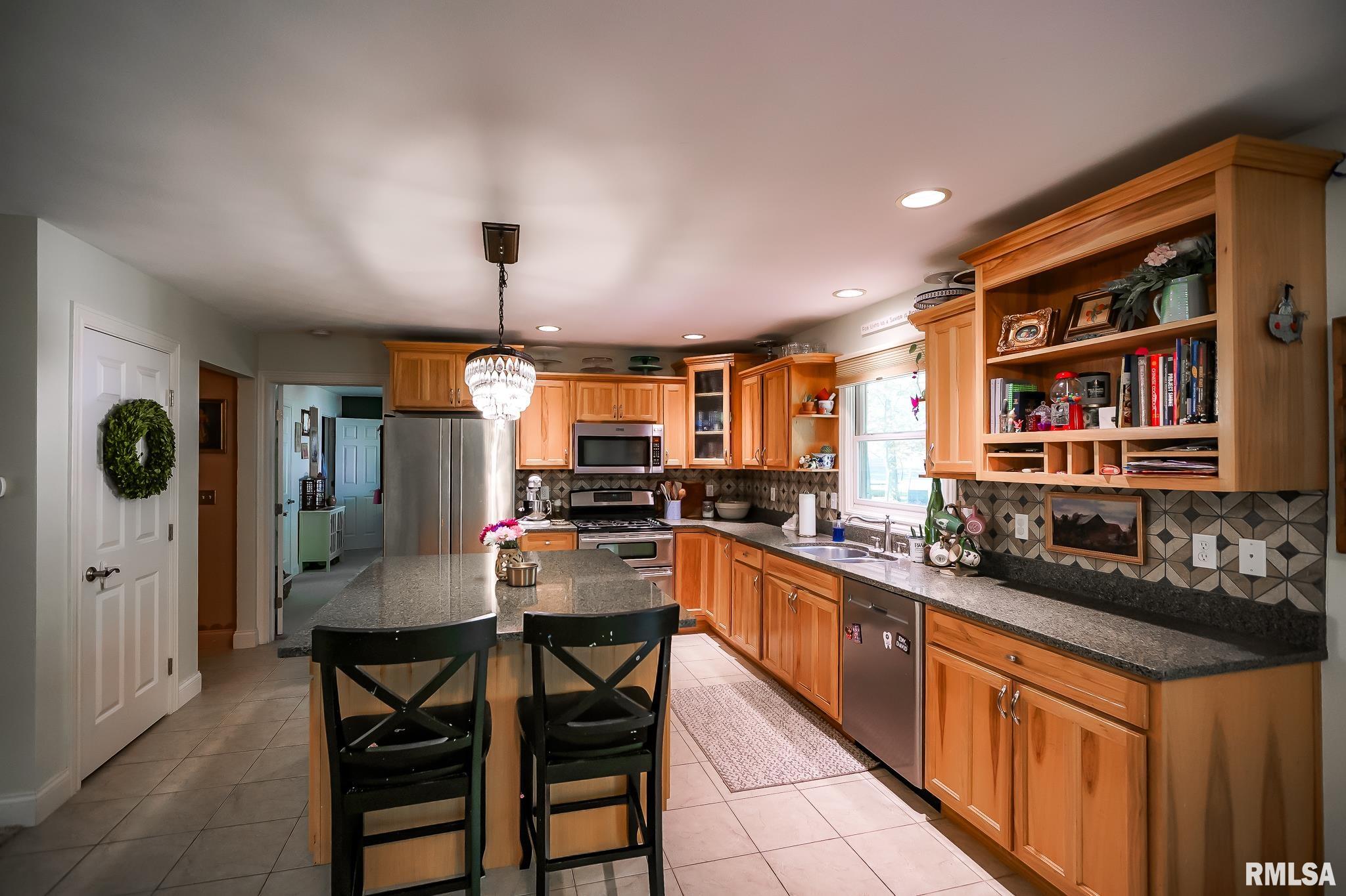 15207 N 7th Street, Chillicothe, Illinois image 6