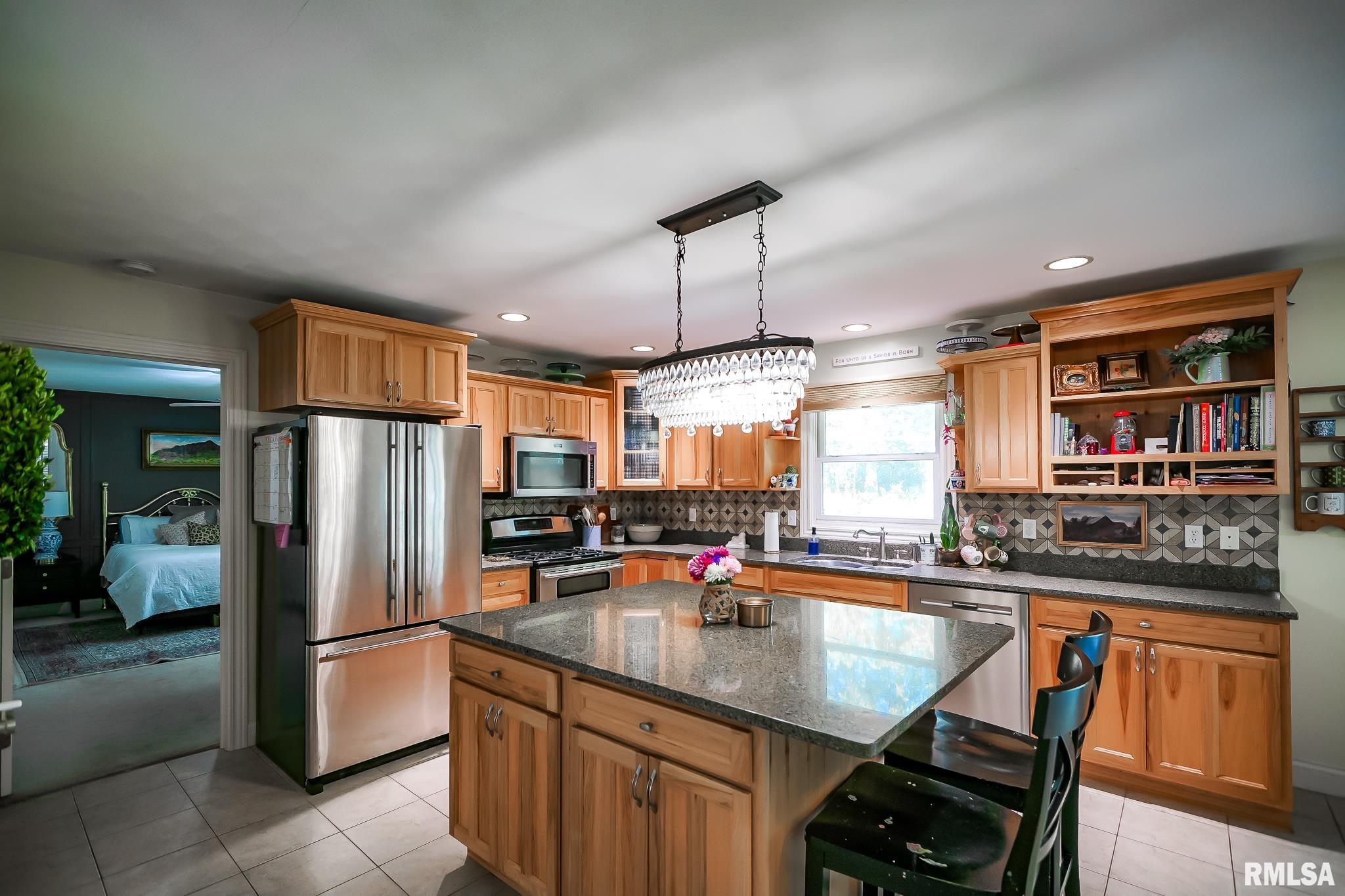 15207 N 7th Street, Chillicothe, Illinois image 9