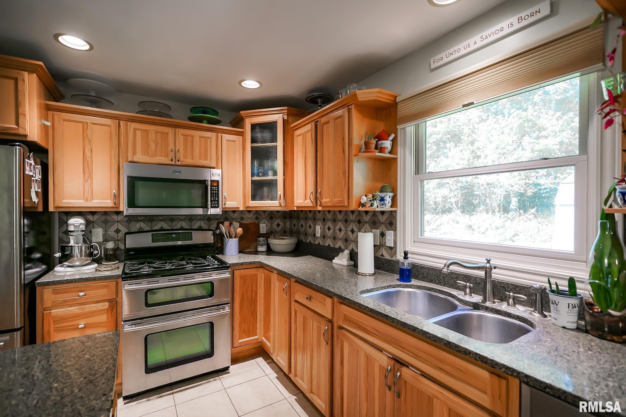 15207 N 7th Street, Chillicothe, Illinois image 7