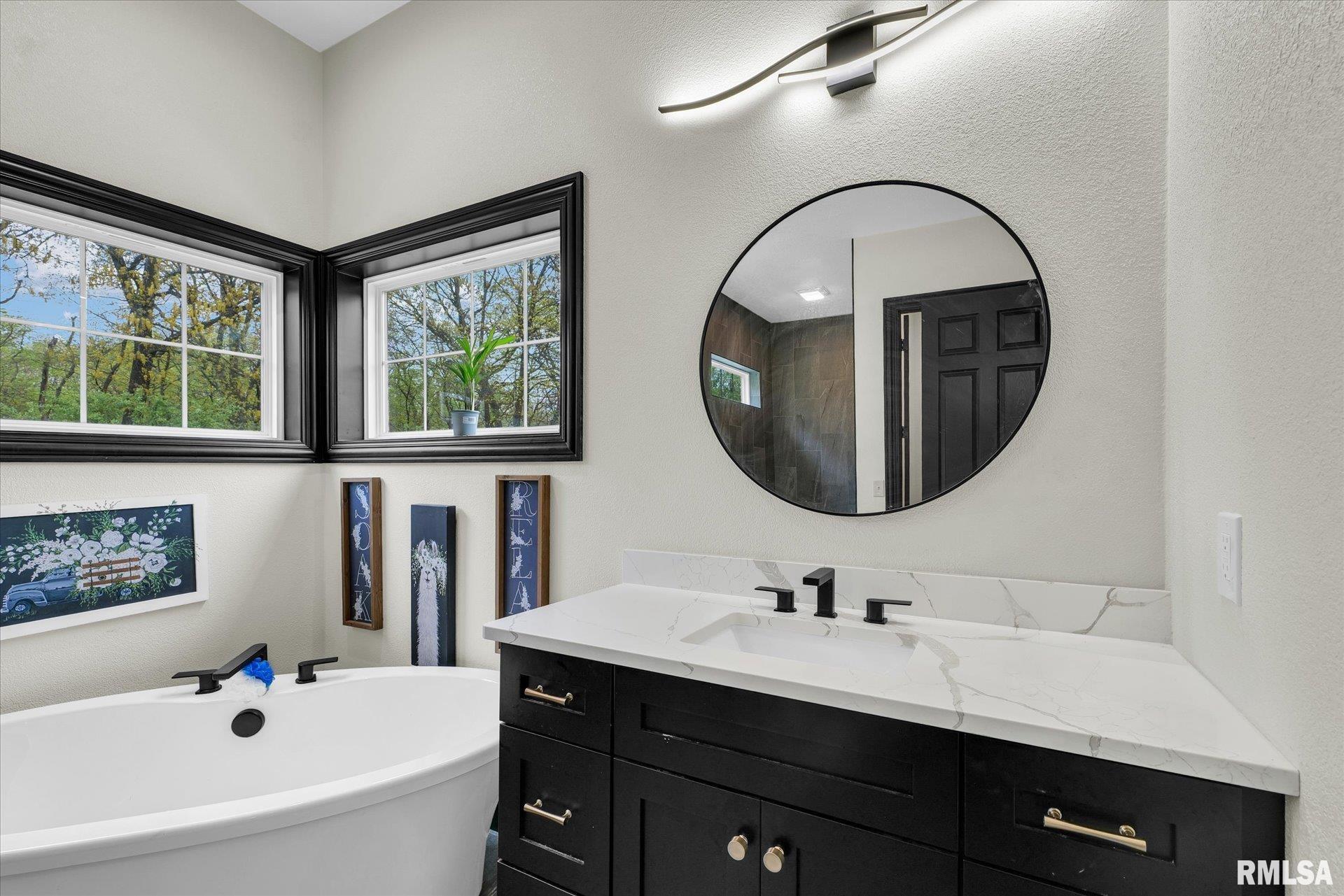 15295 E County Road 150 N, Charleston, Illinois image 21