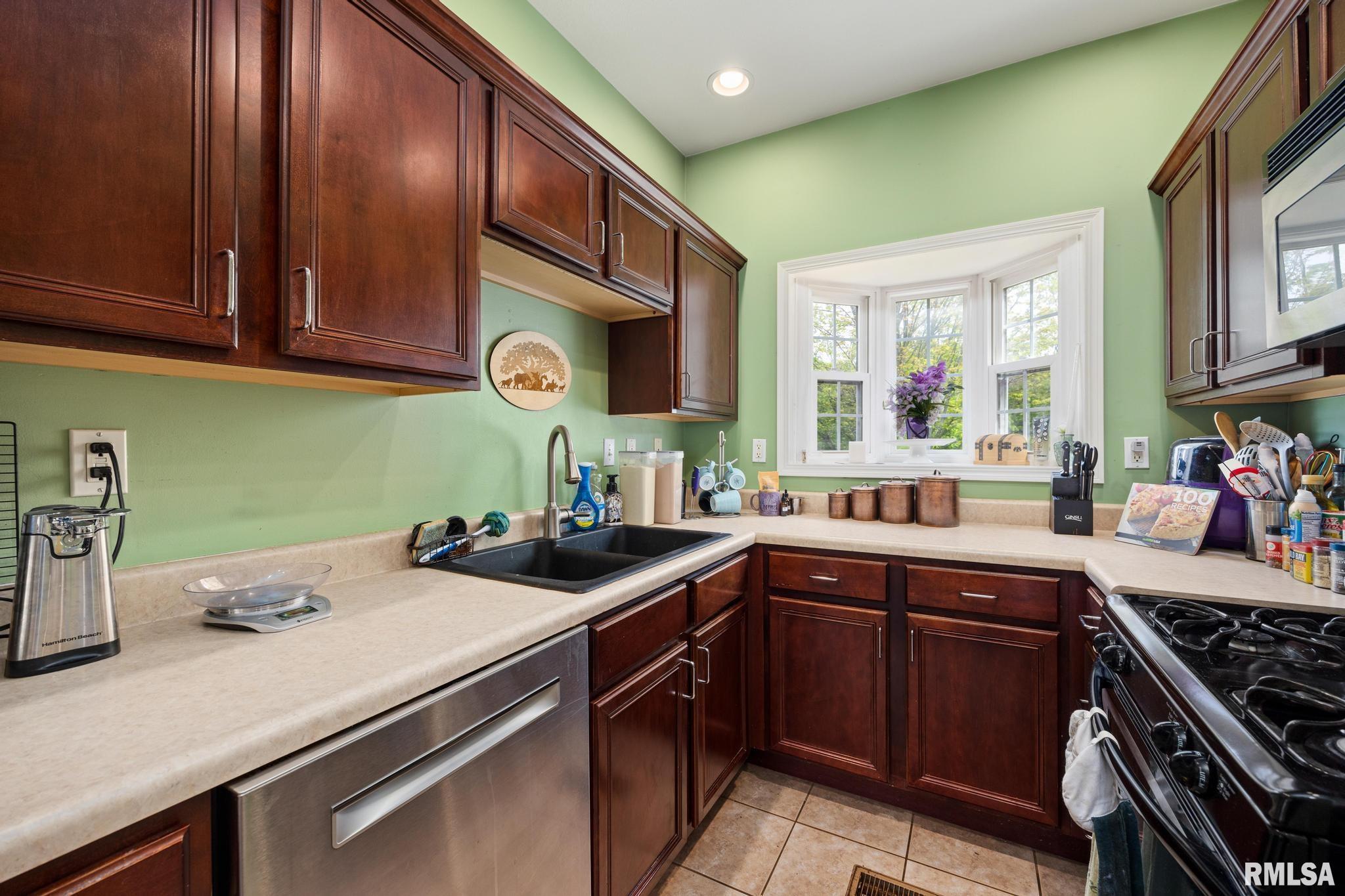 3329 W King James Road, Peoria, Illinois image 8