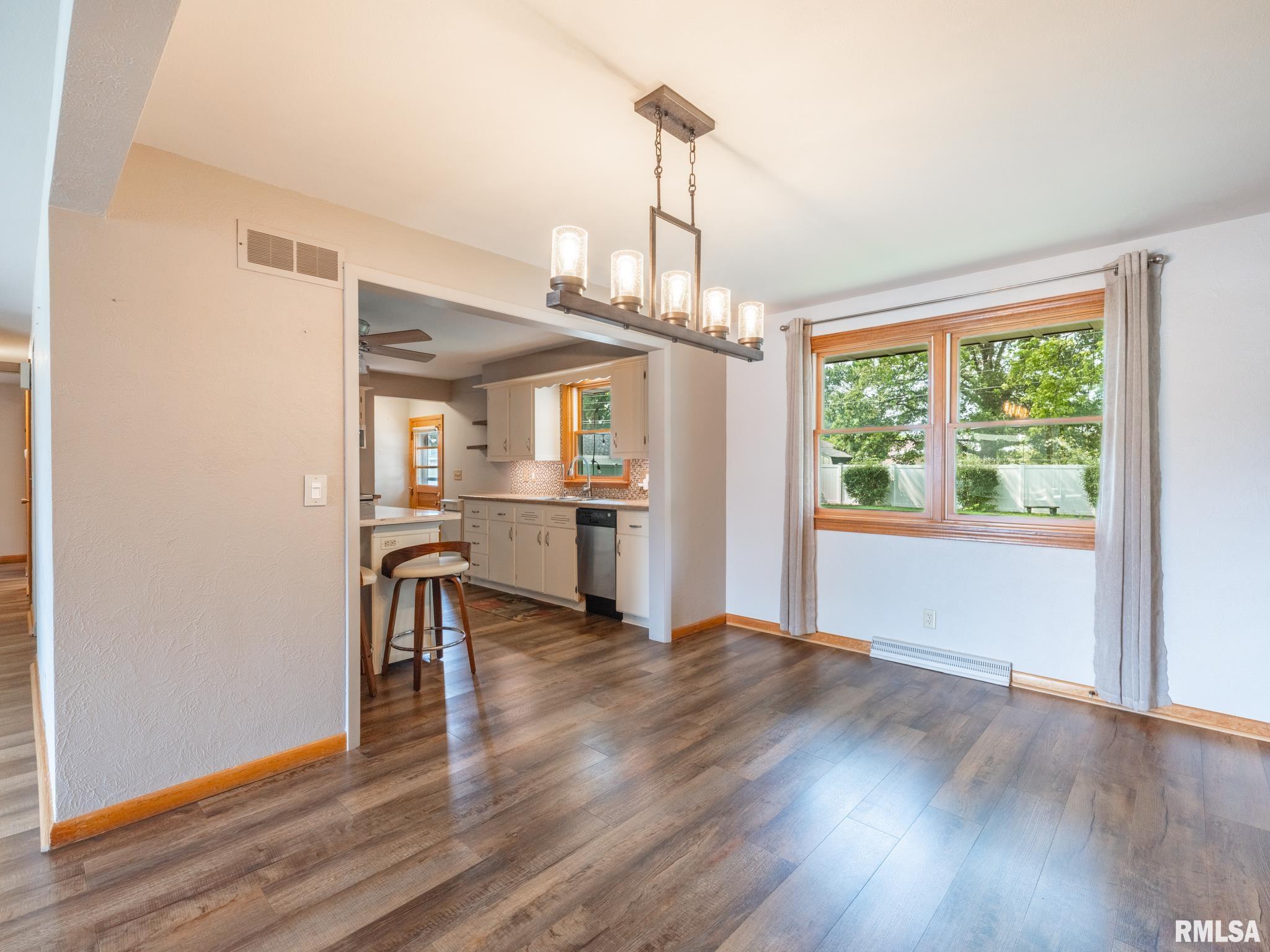 331 E Hazelwood Street, Morton, Illinois image 33