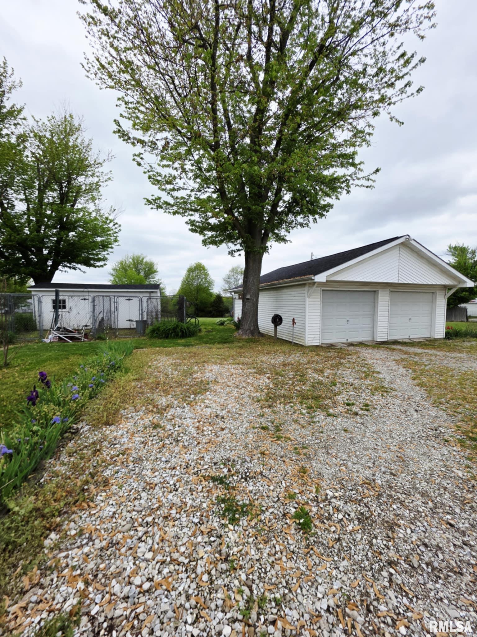 303 S Hedrick Street, Loraine, Illinois image 8
