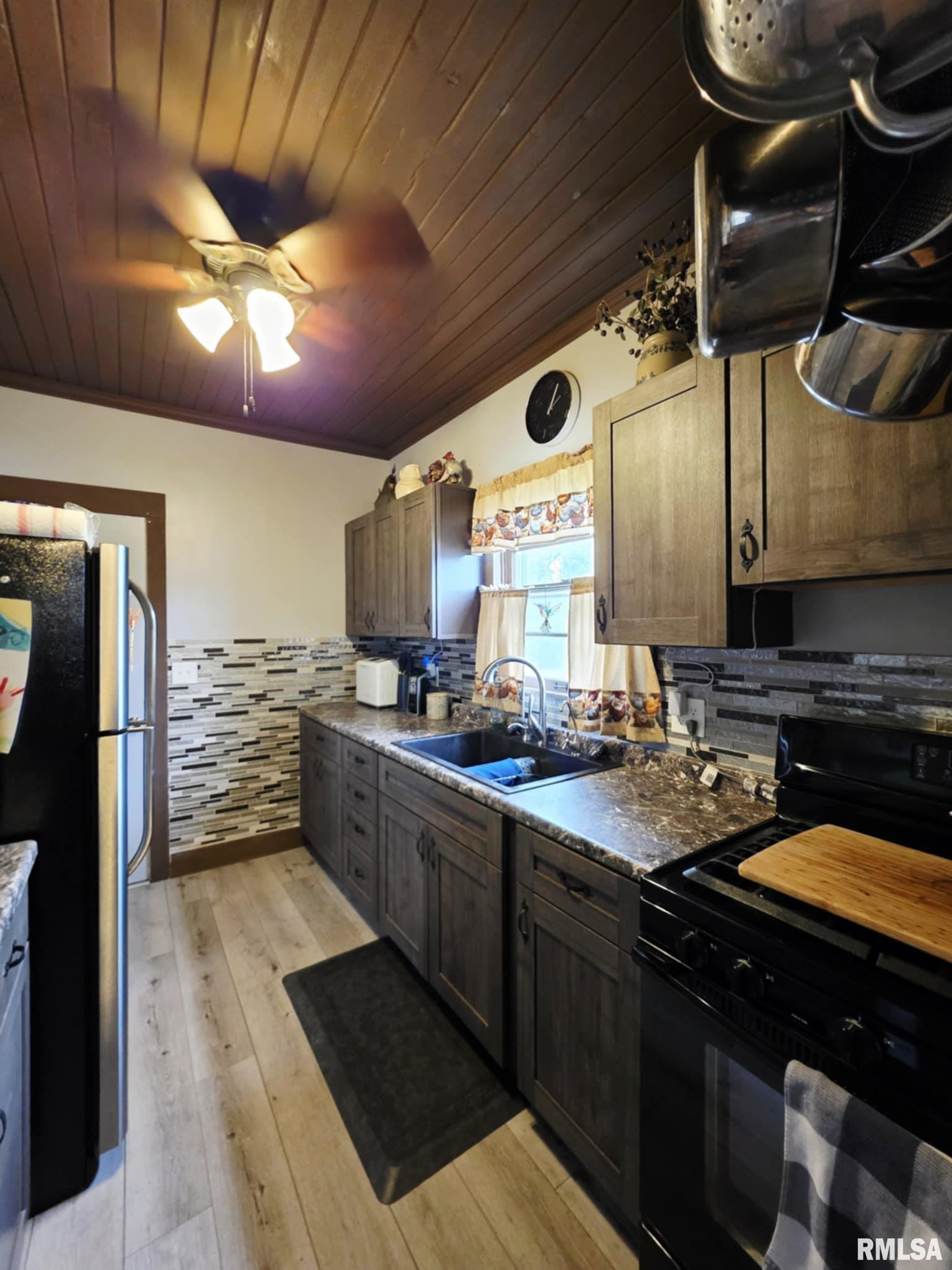 303 S Hedrick Street, Loraine, Illinois image 12