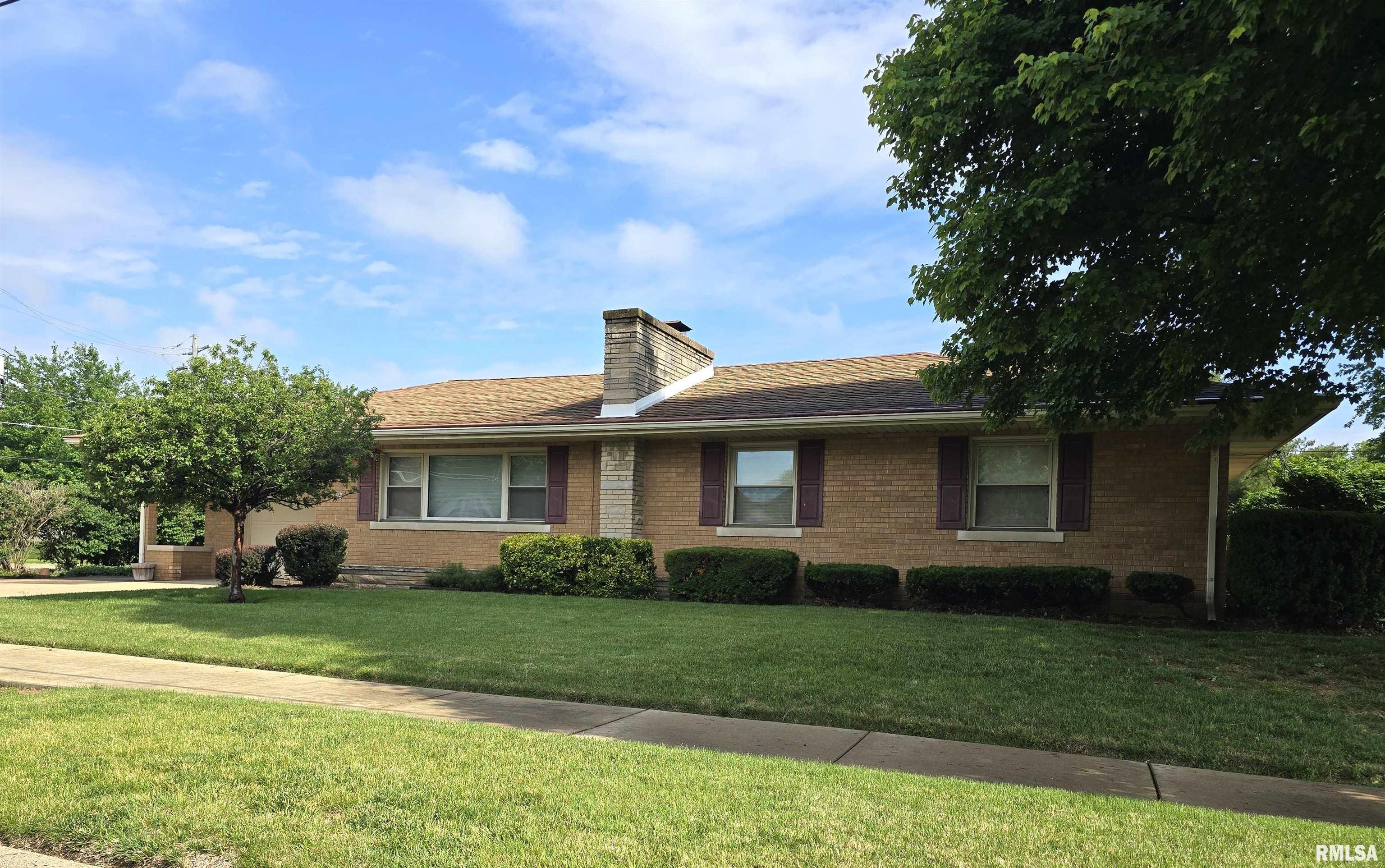 901 Coolidge Avenue, Pekin, Illinois image 1