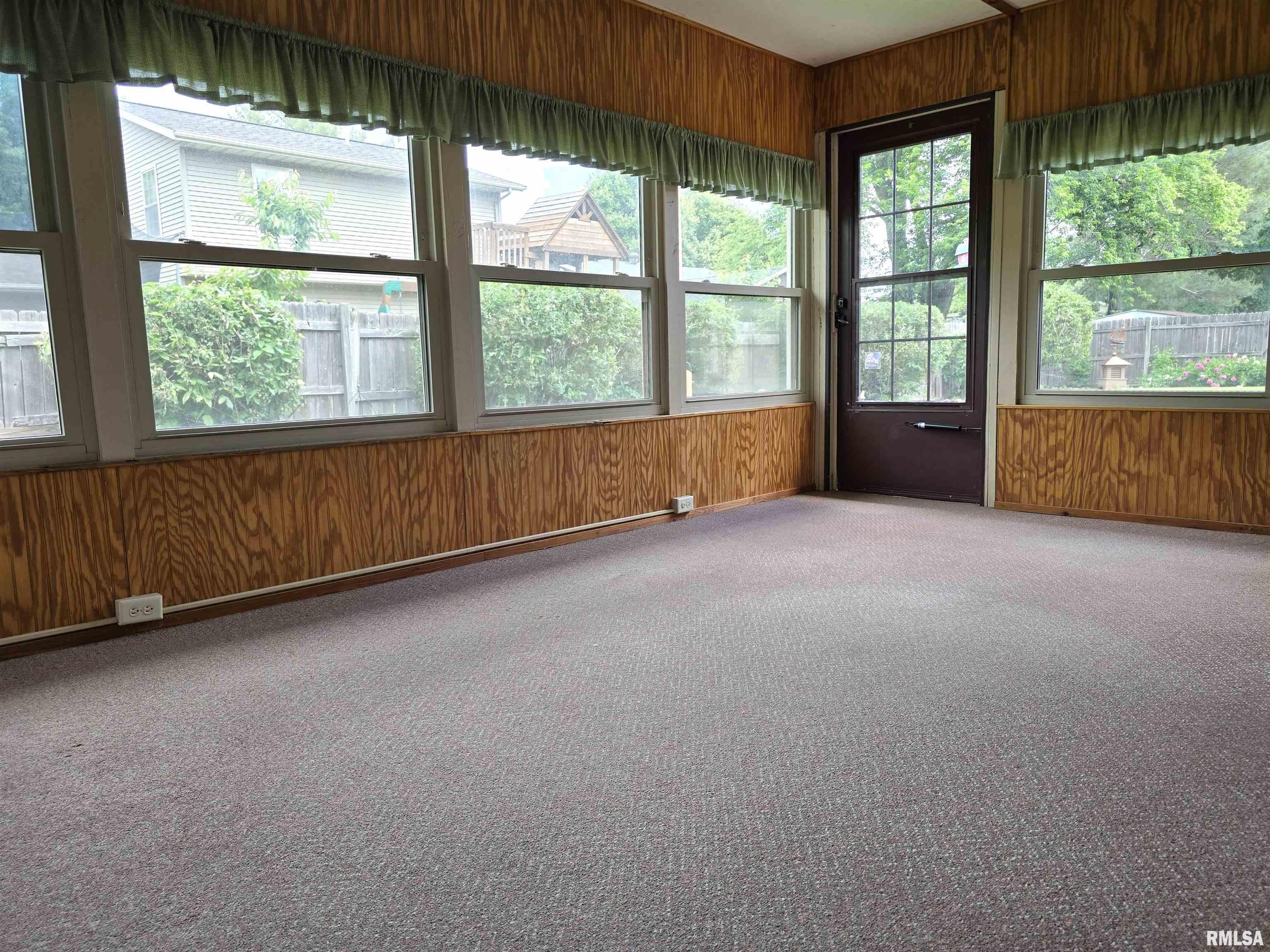 901 Coolidge Avenue, Pekin, Illinois image 22