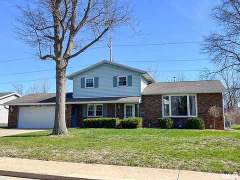 Homes For Sale - 7200 N Manning Drive<br/> Peoria, IL 61614