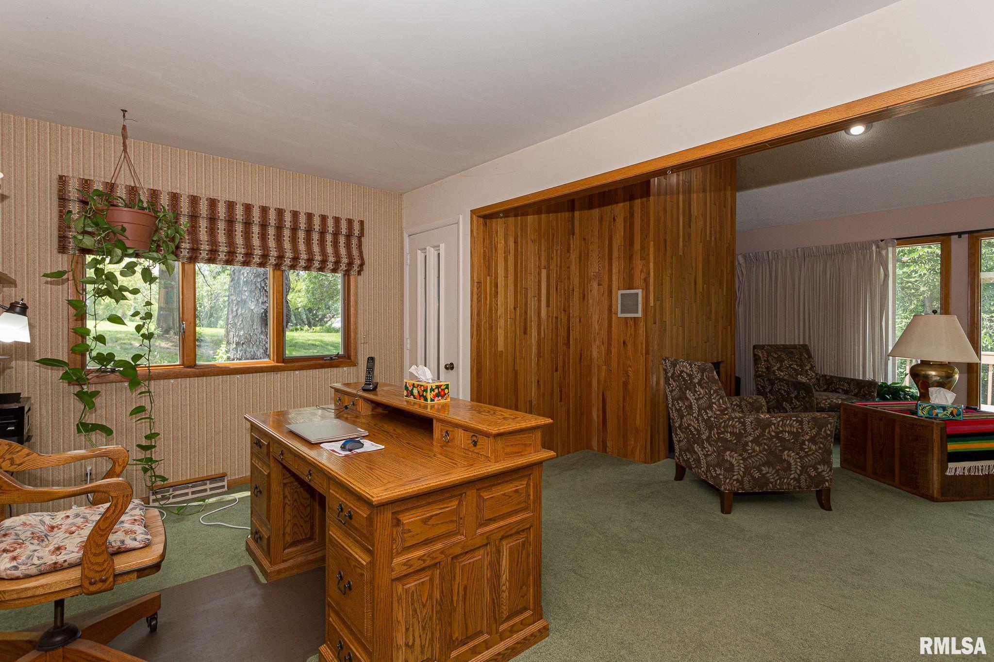 28018 230th Street, Le Claire, Iowa image 25