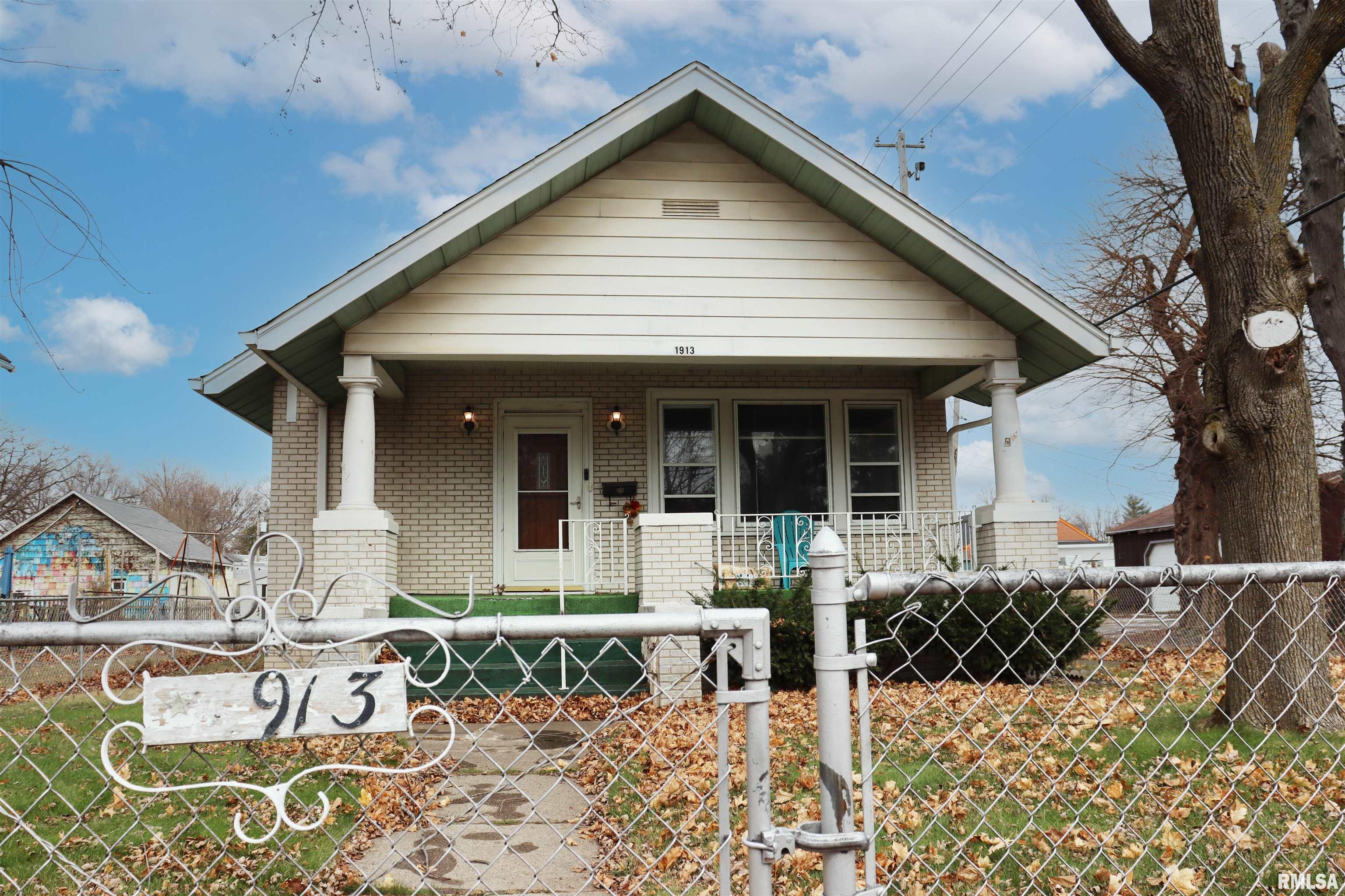 1913 W Alice Avenue, West Peoria, Illinois image 1