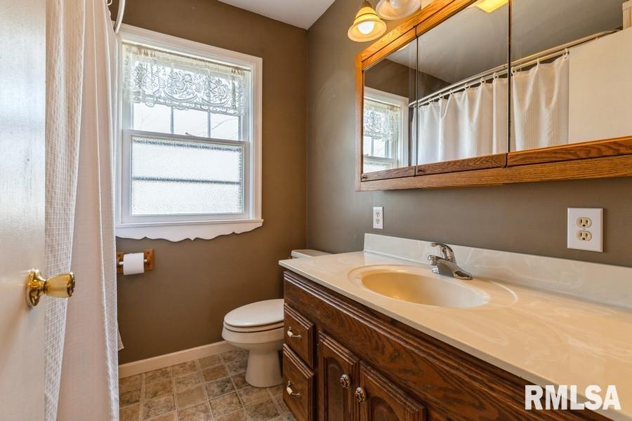 409 12th Avenue, Silvis, Illinois image 12