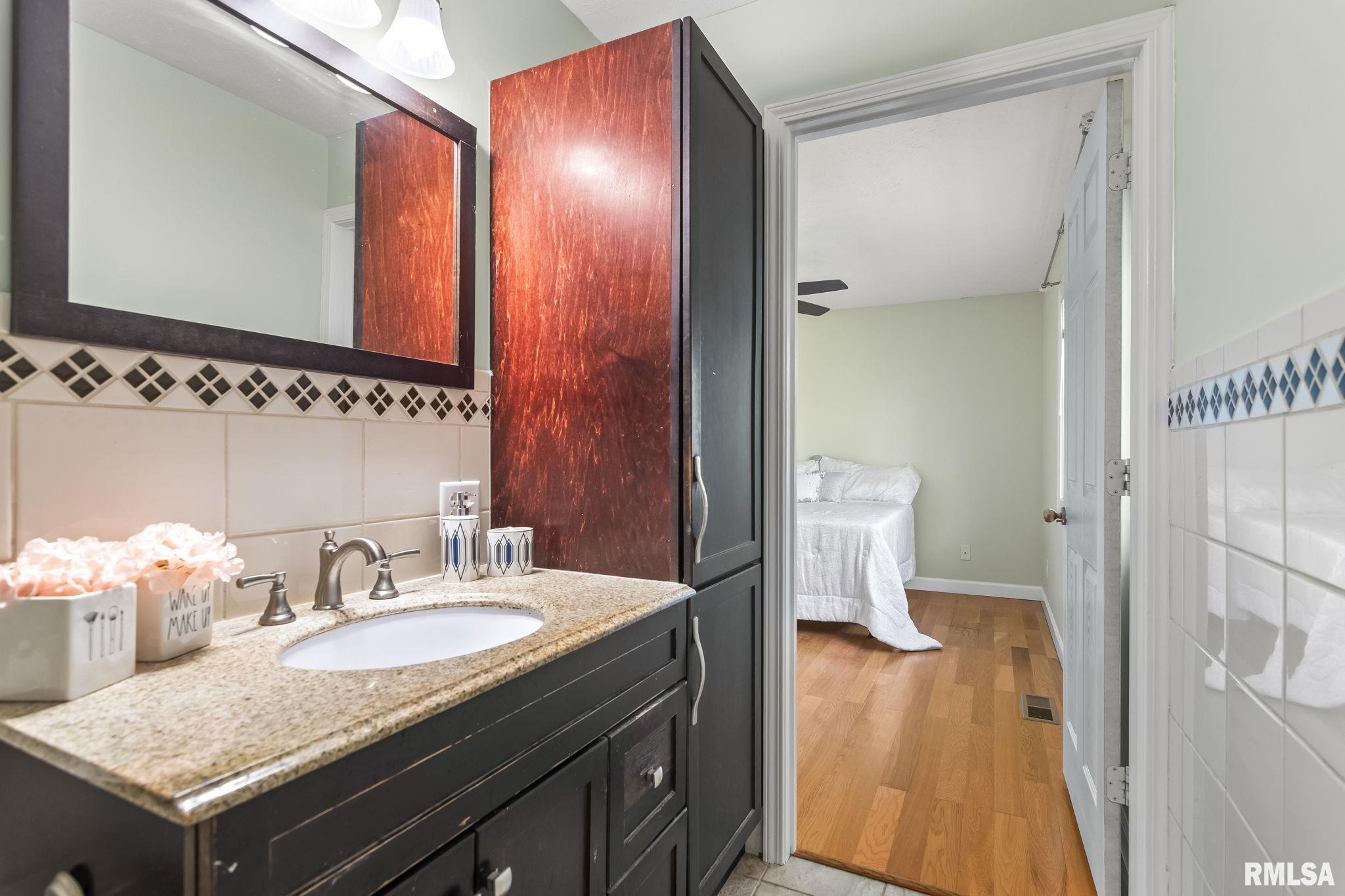 305 Plover Drive, Chatham, Illinois image 15