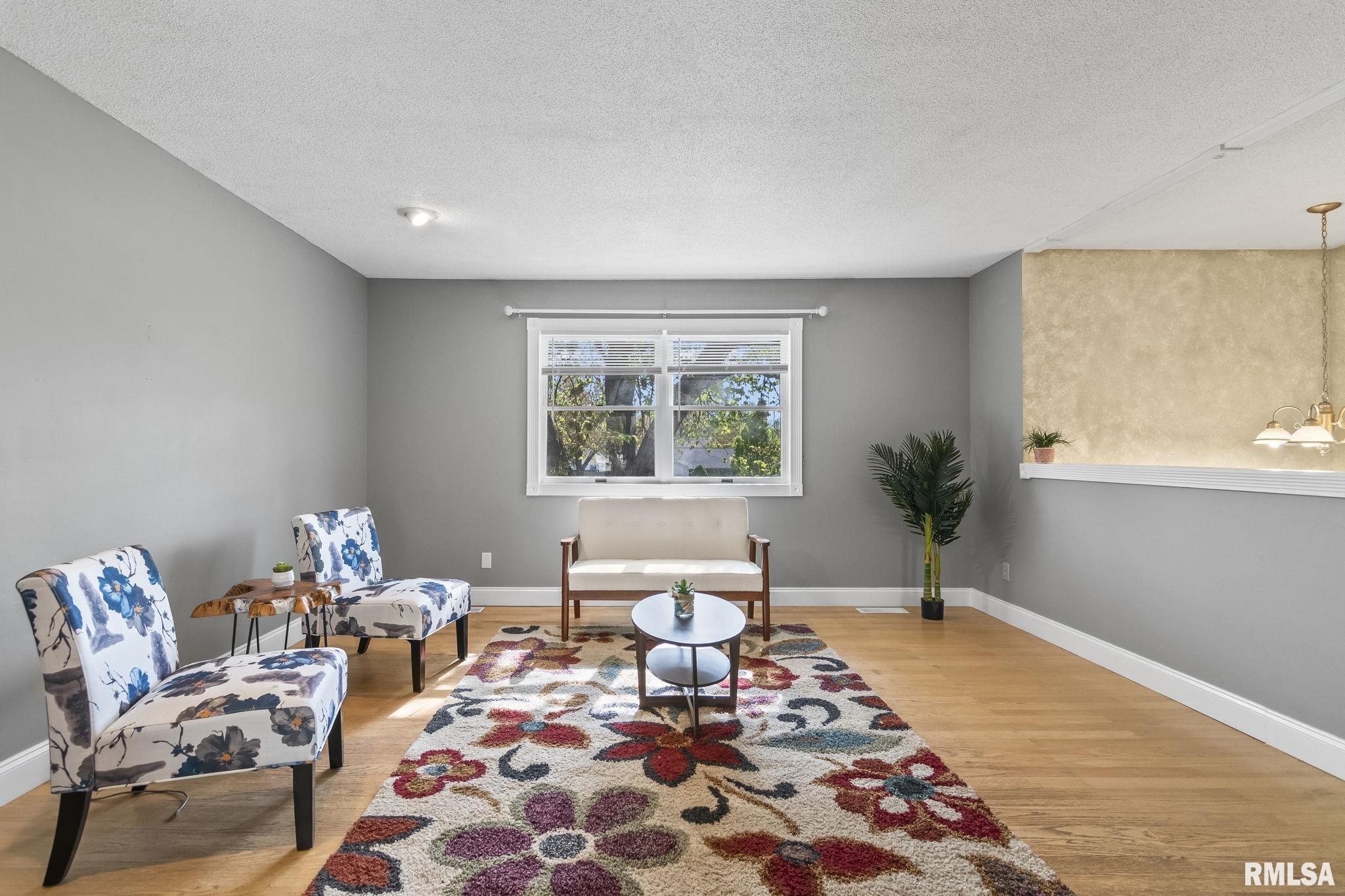 305 Plover Drive, Chatham, Illinois image 4