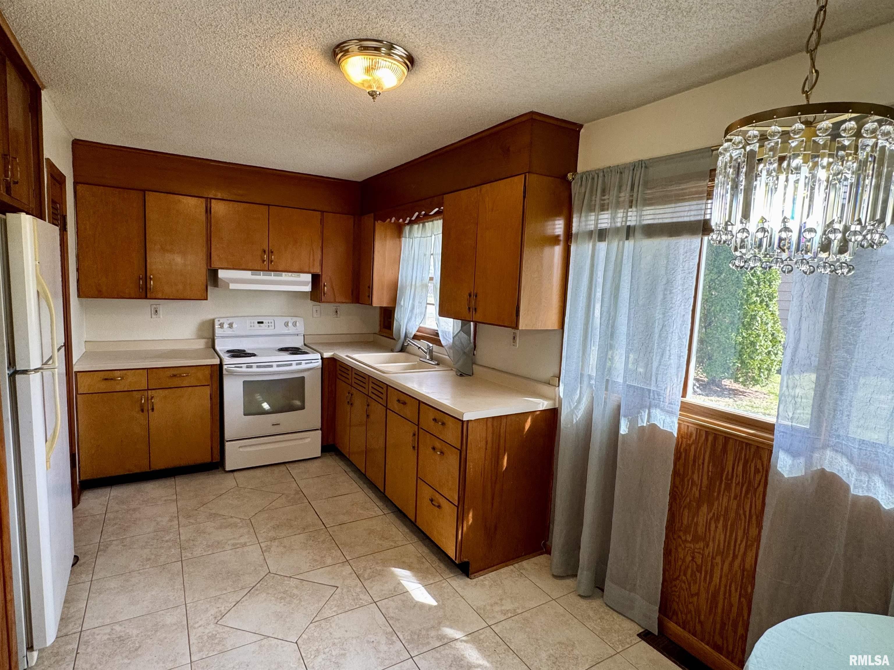921 Bobby Avenue, Macomb, Illinois image 12