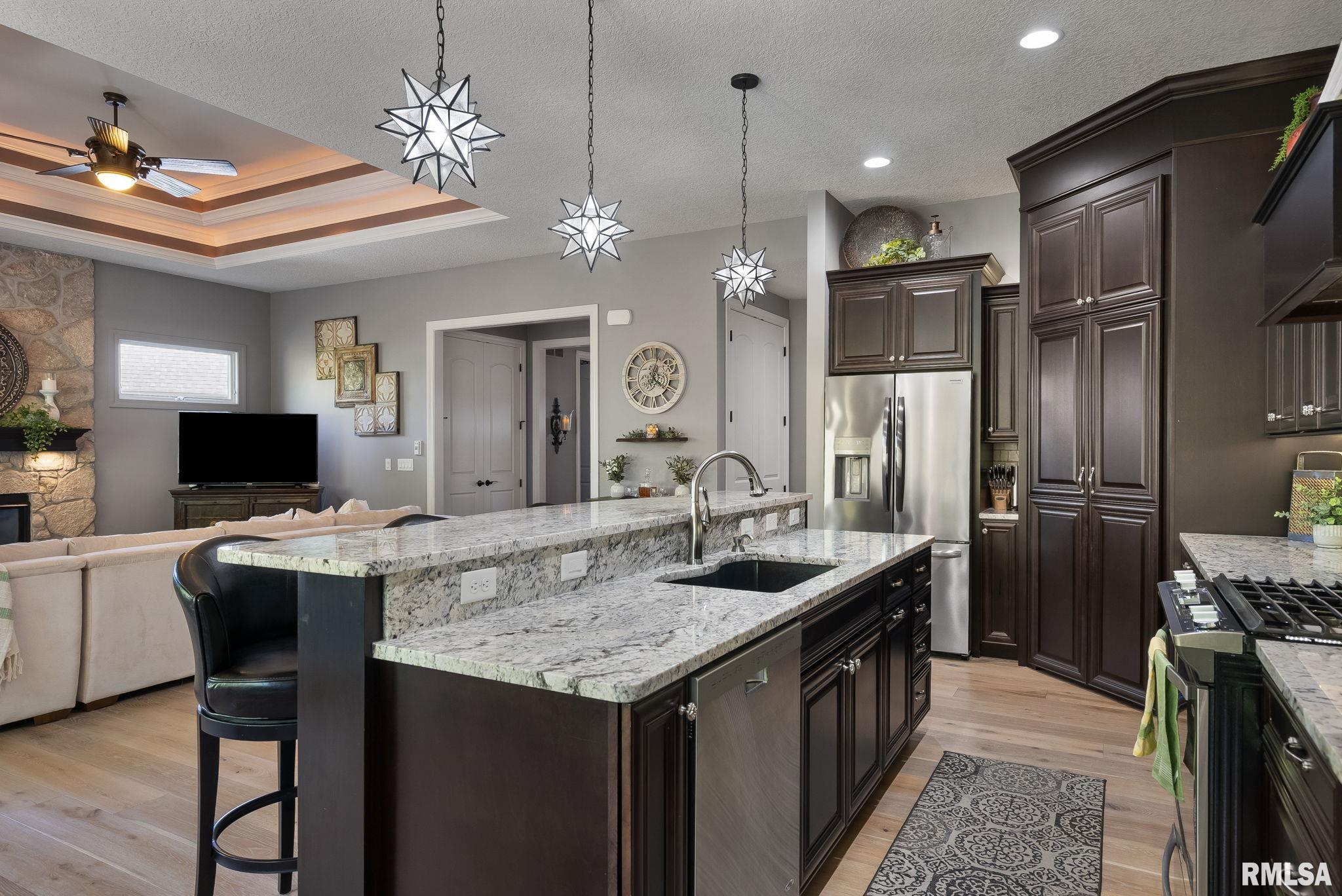 5212 N Richmond Circle, Bettendorf, Iowa image 17