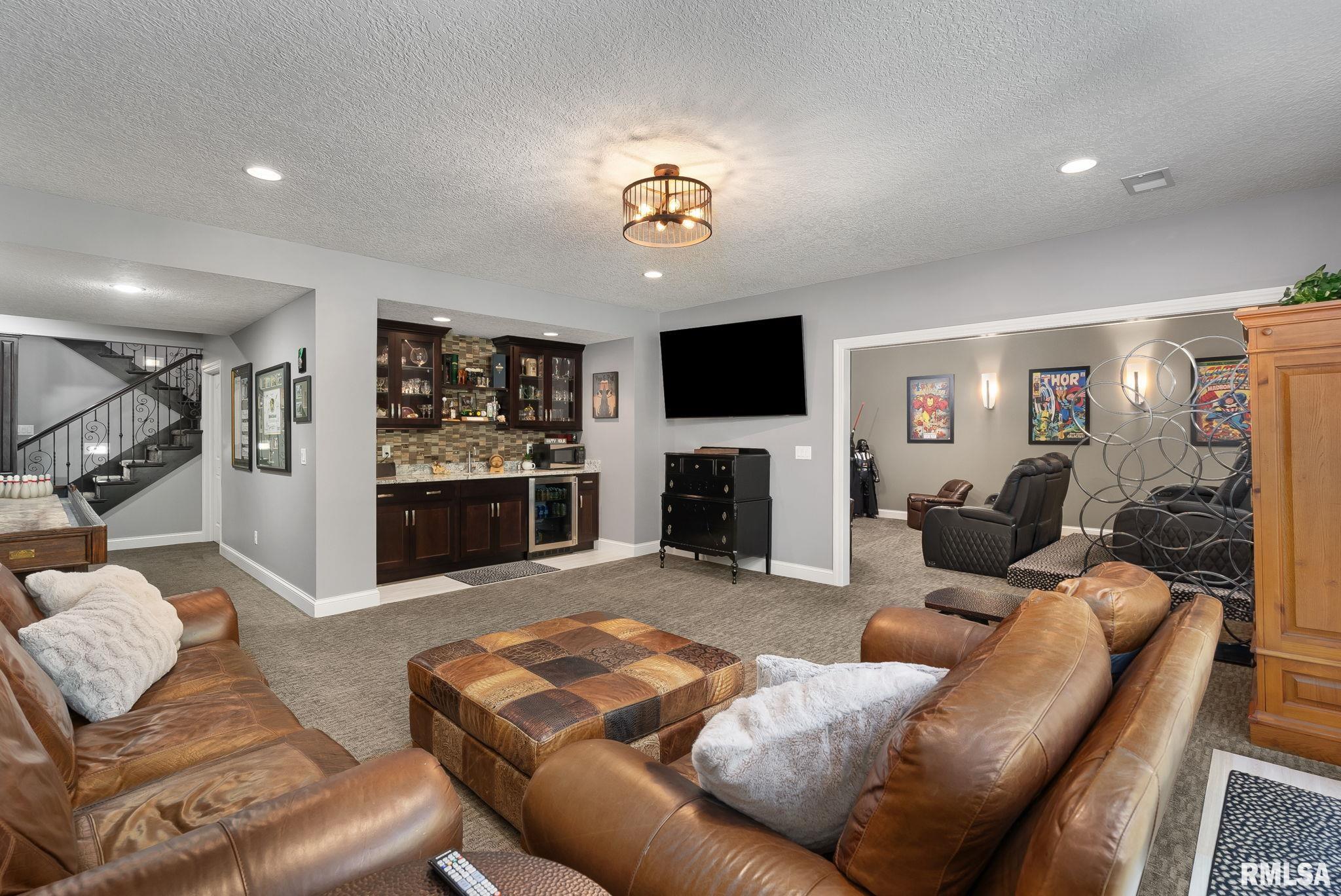 5212 N Richmond Circle, Bettendorf, Iowa image 35