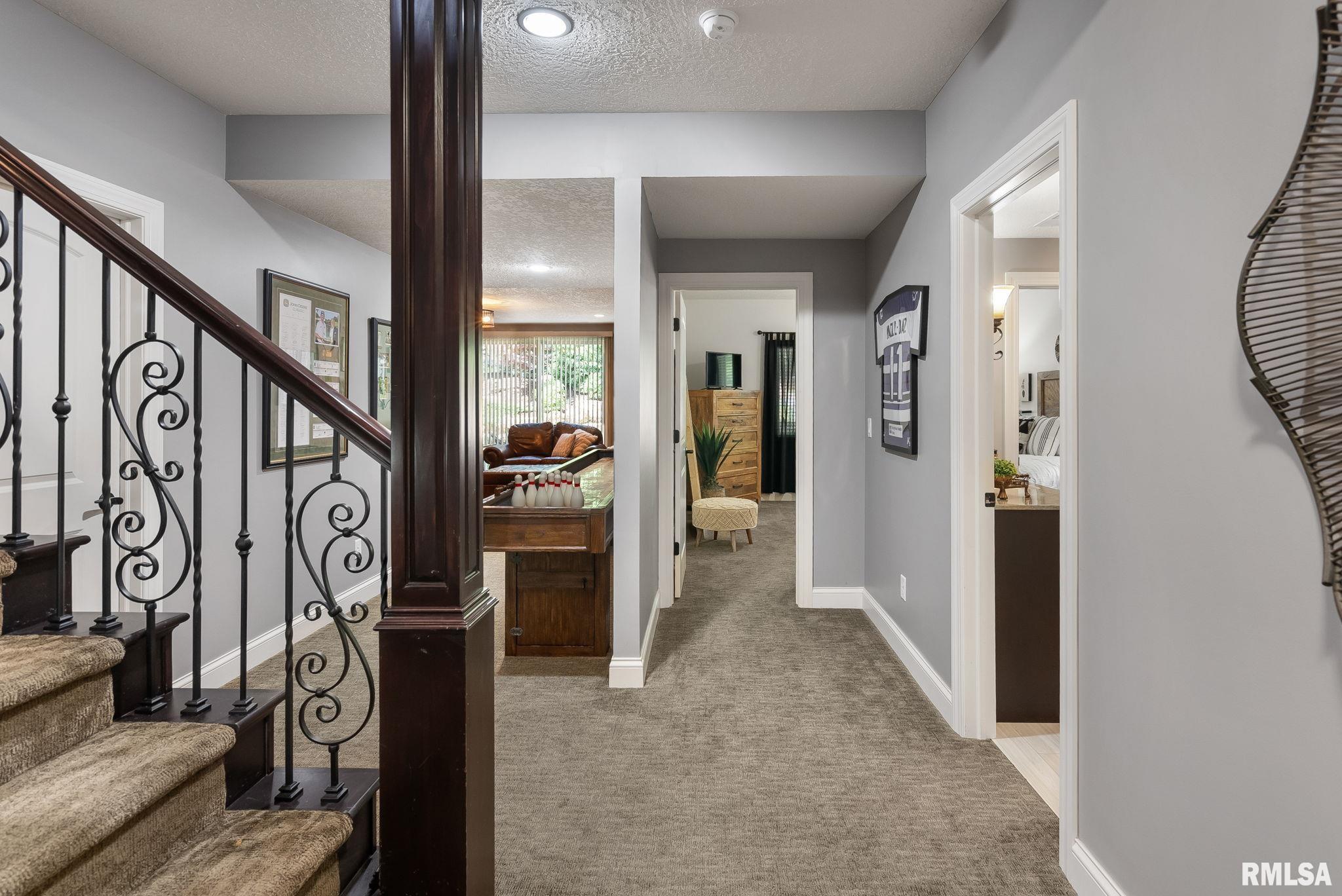 5212 N Richmond Circle, Bettendorf, Iowa image 32