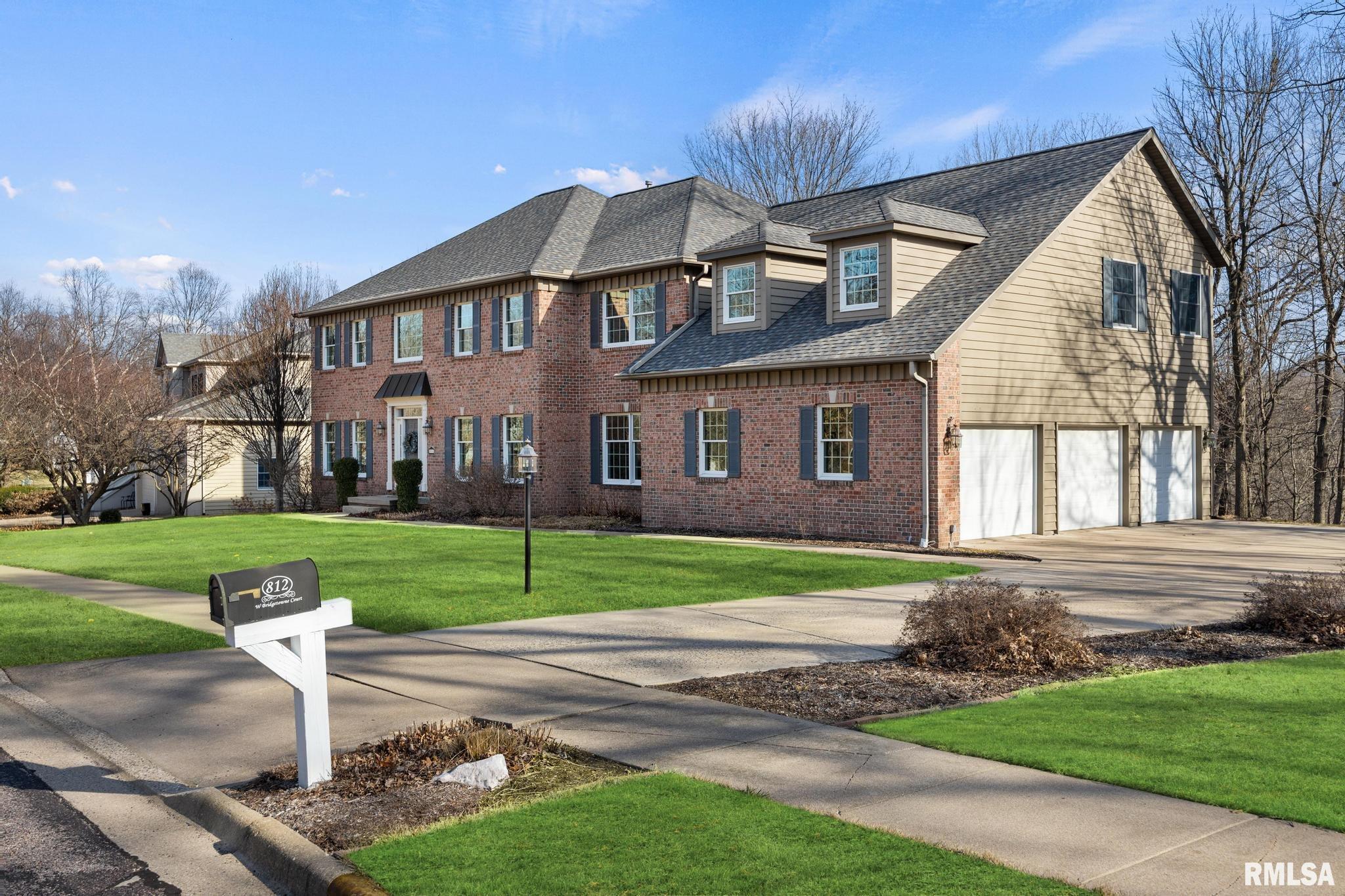 812 W Bridgetowne Court, Dunlap, Illinois image 2