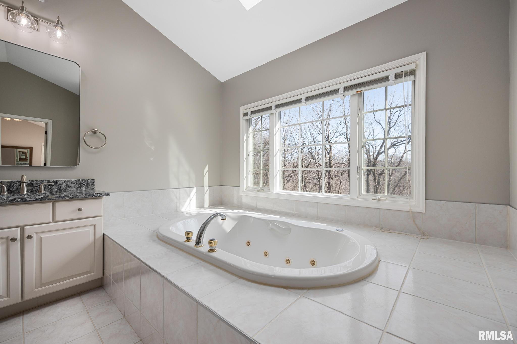 812 W Bridgetowne Court, Dunlap, Illinois image 31