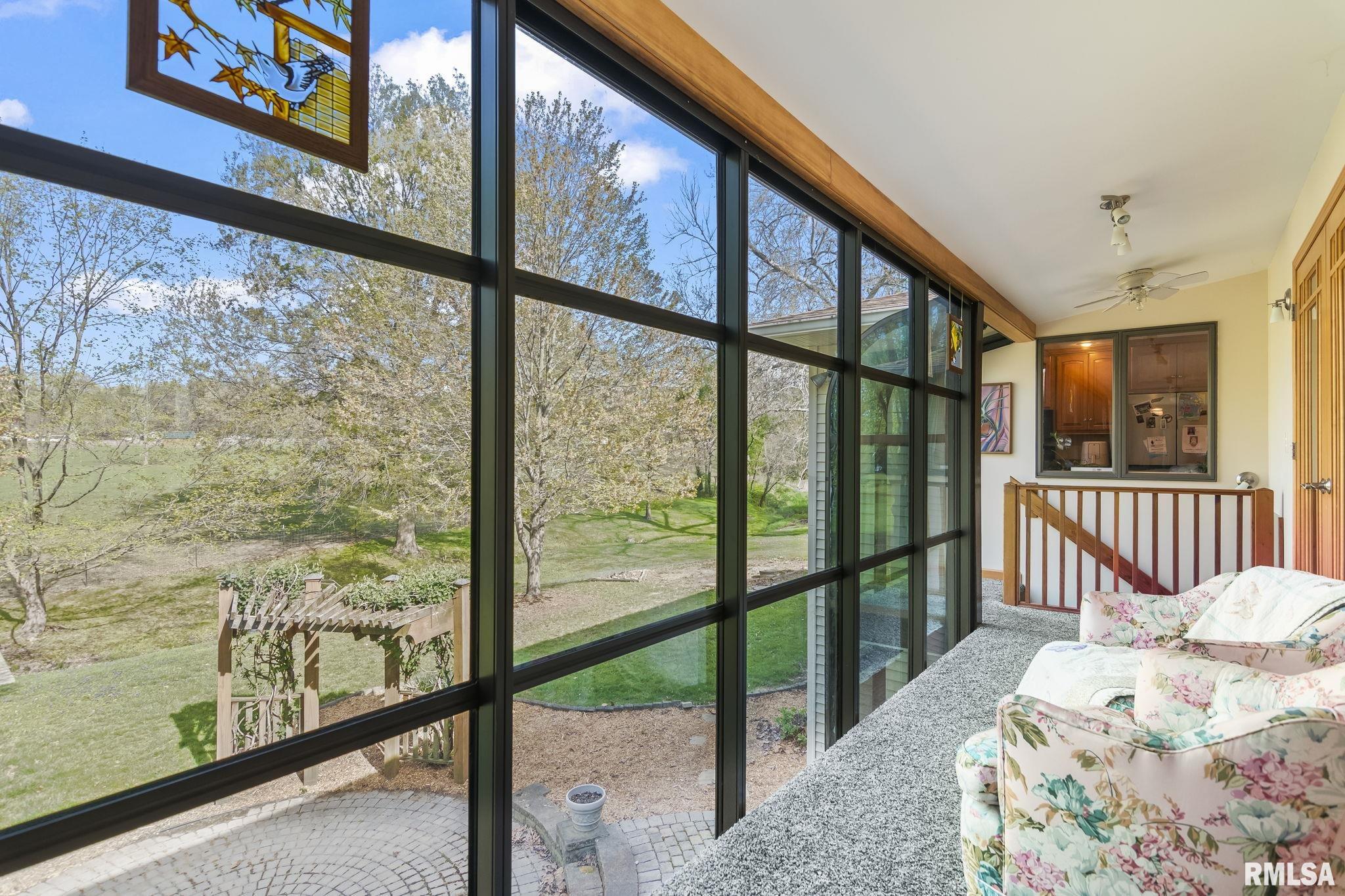 15 Oakland Drive, Riverton, Illinois image 14