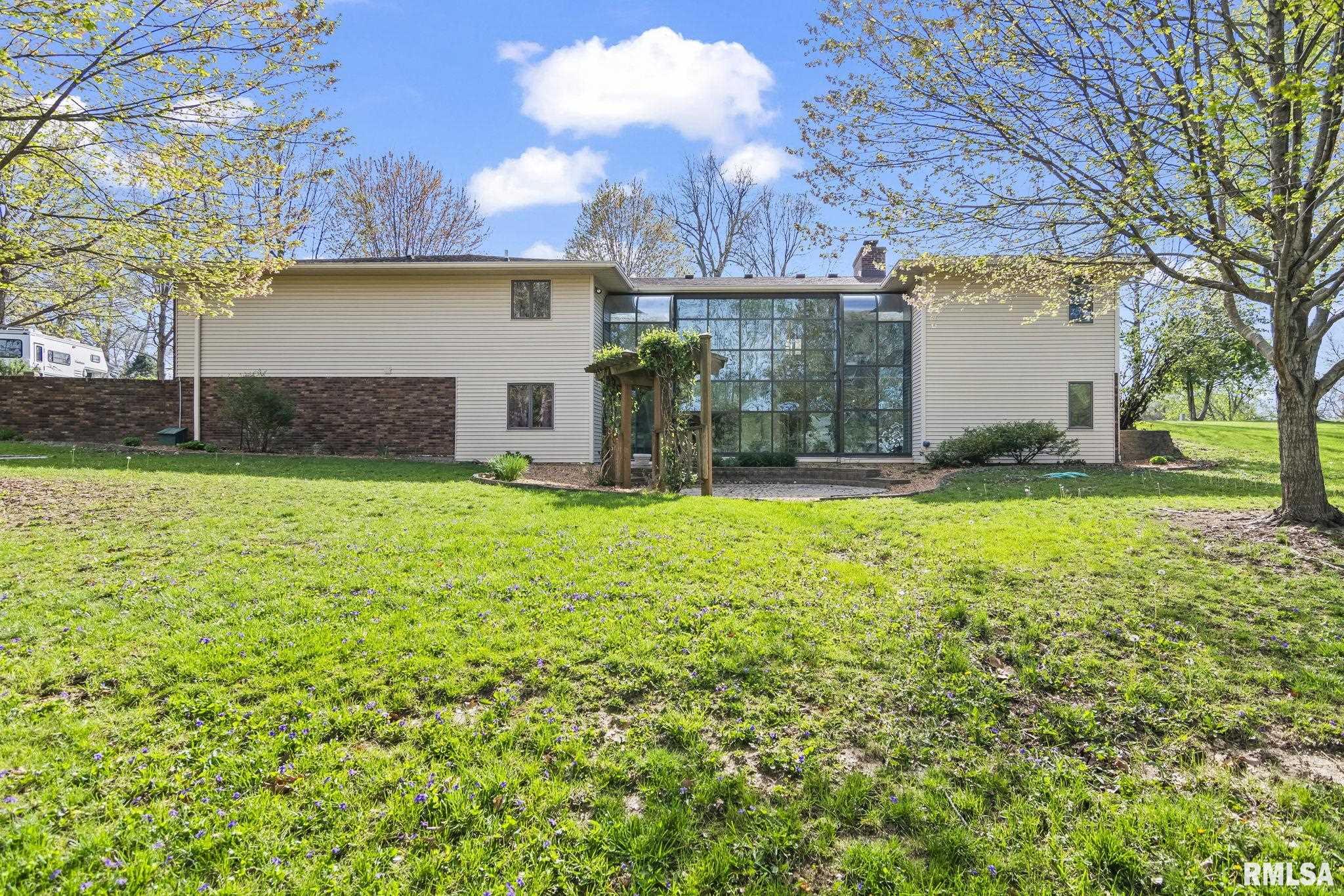 15 Oakland Drive, Riverton, Illinois image 36