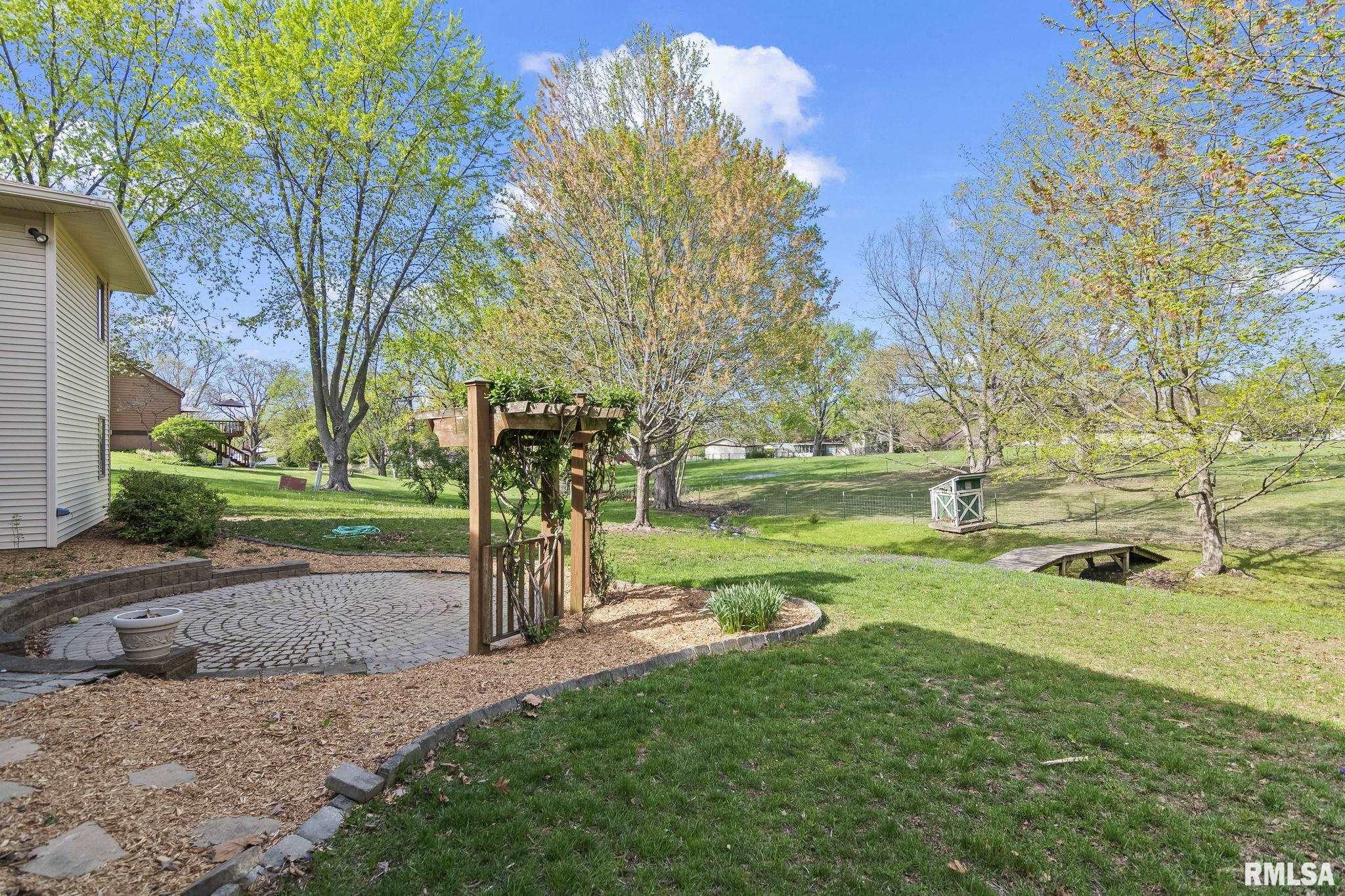 15 Oakland Drive, Riverton, Illinois image 39