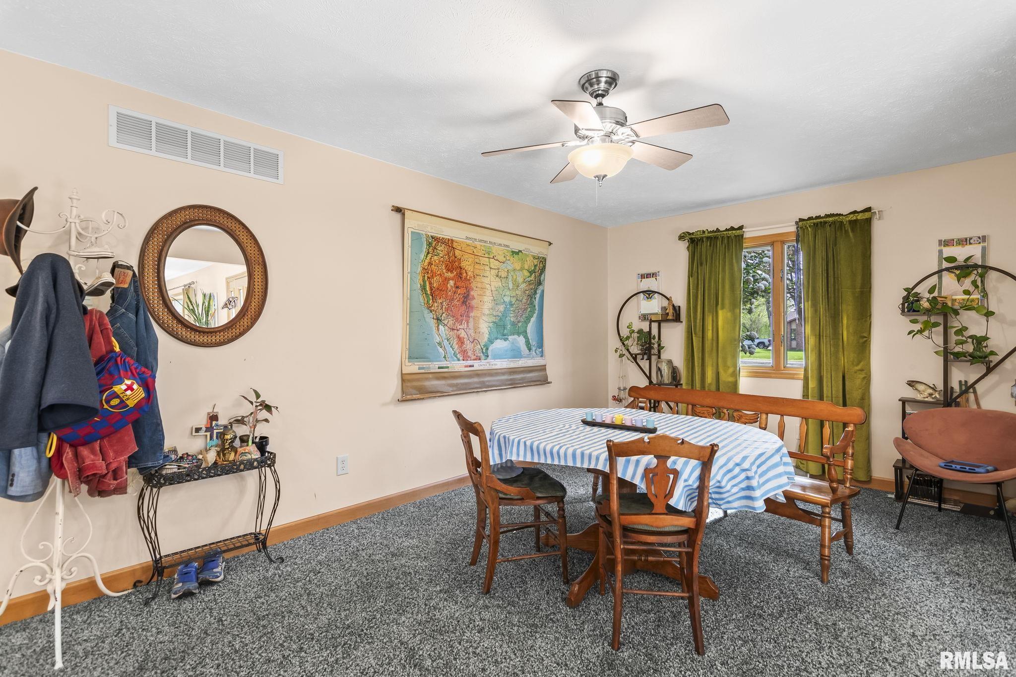 15 Oakland Drive, Riverton, Illinois image 16