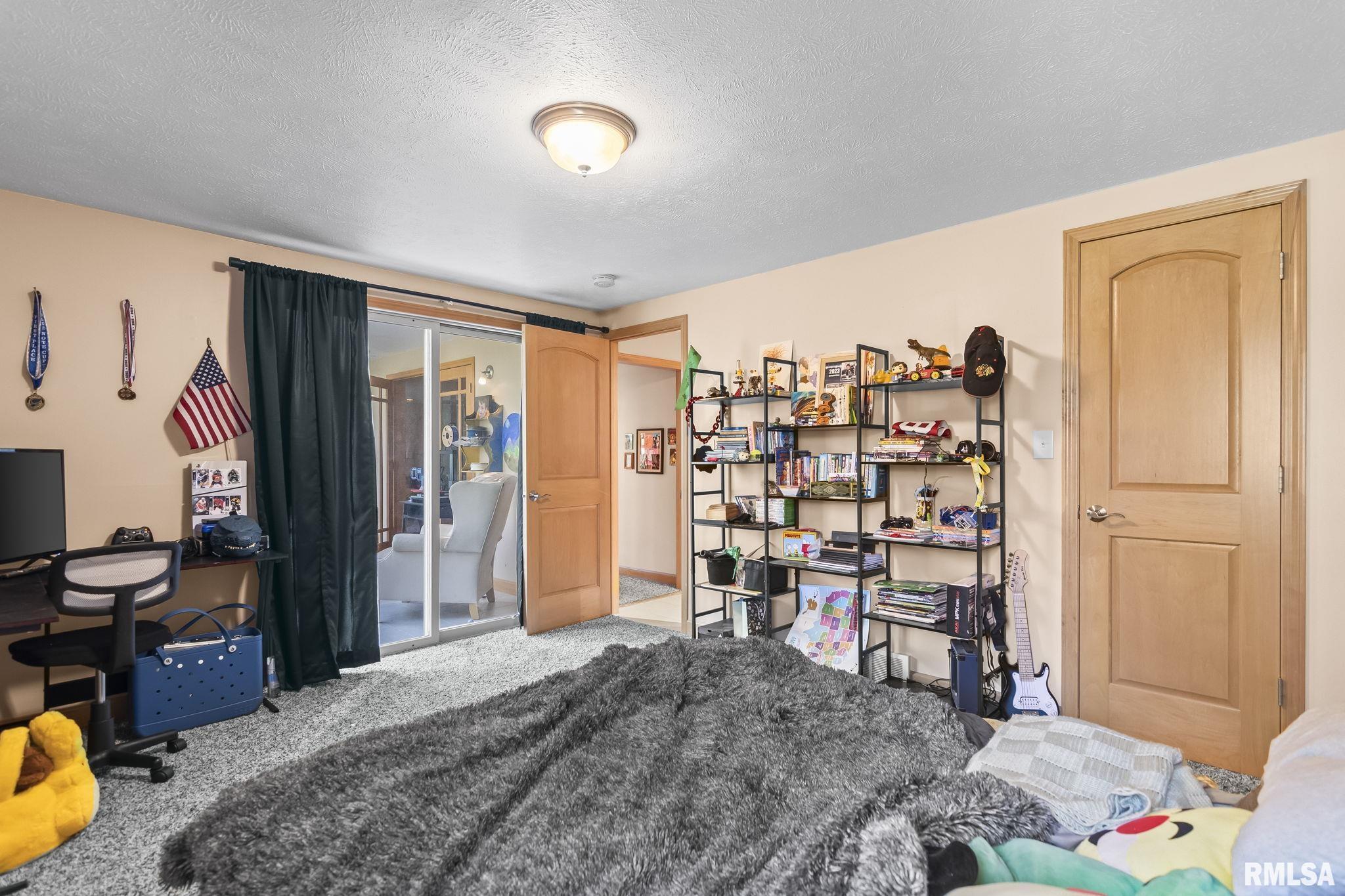 15 Oakland Drive, Riverton, Illinois image 31