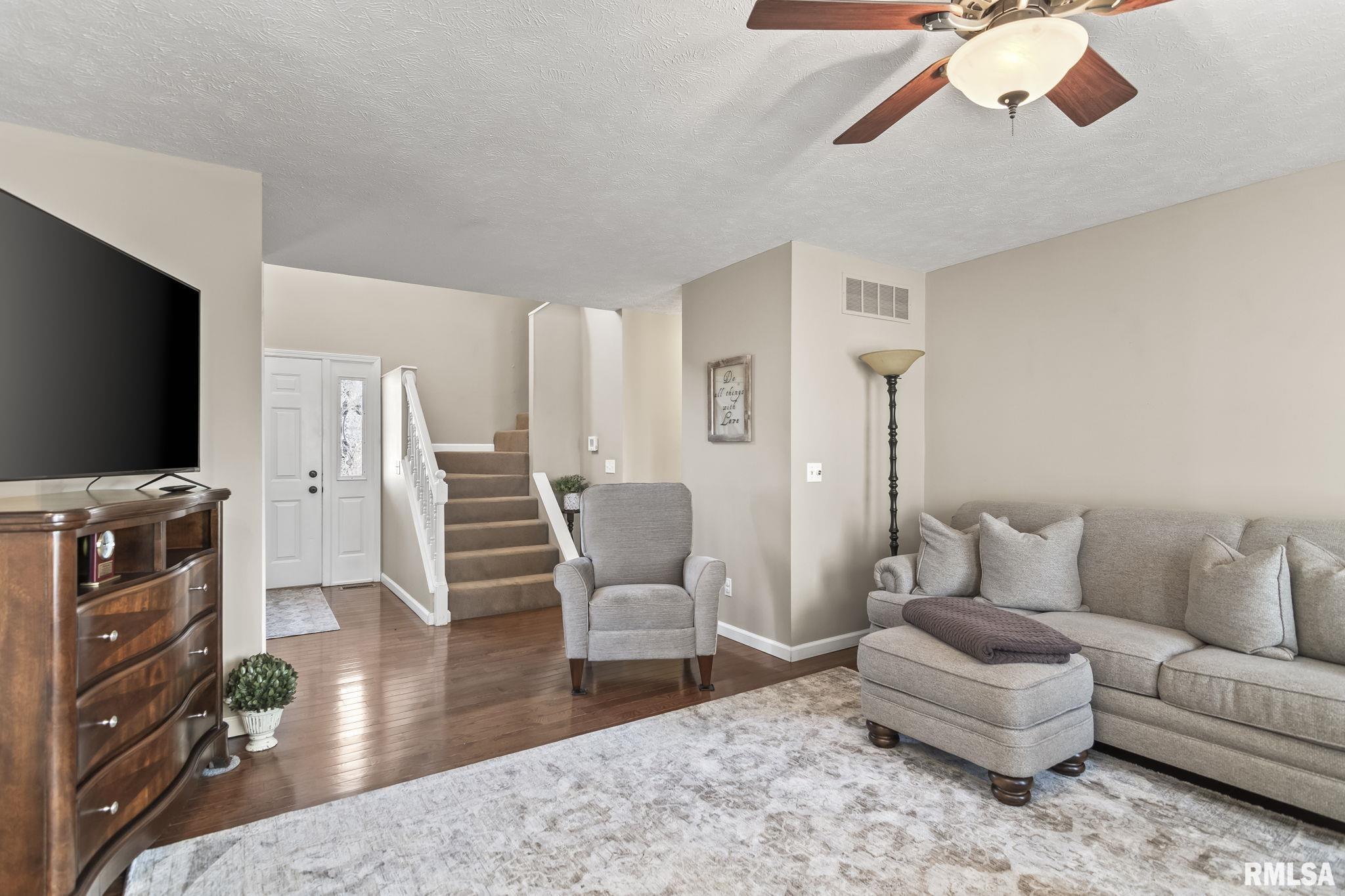 616 E Menard Street, Riverton, Illinois image 9