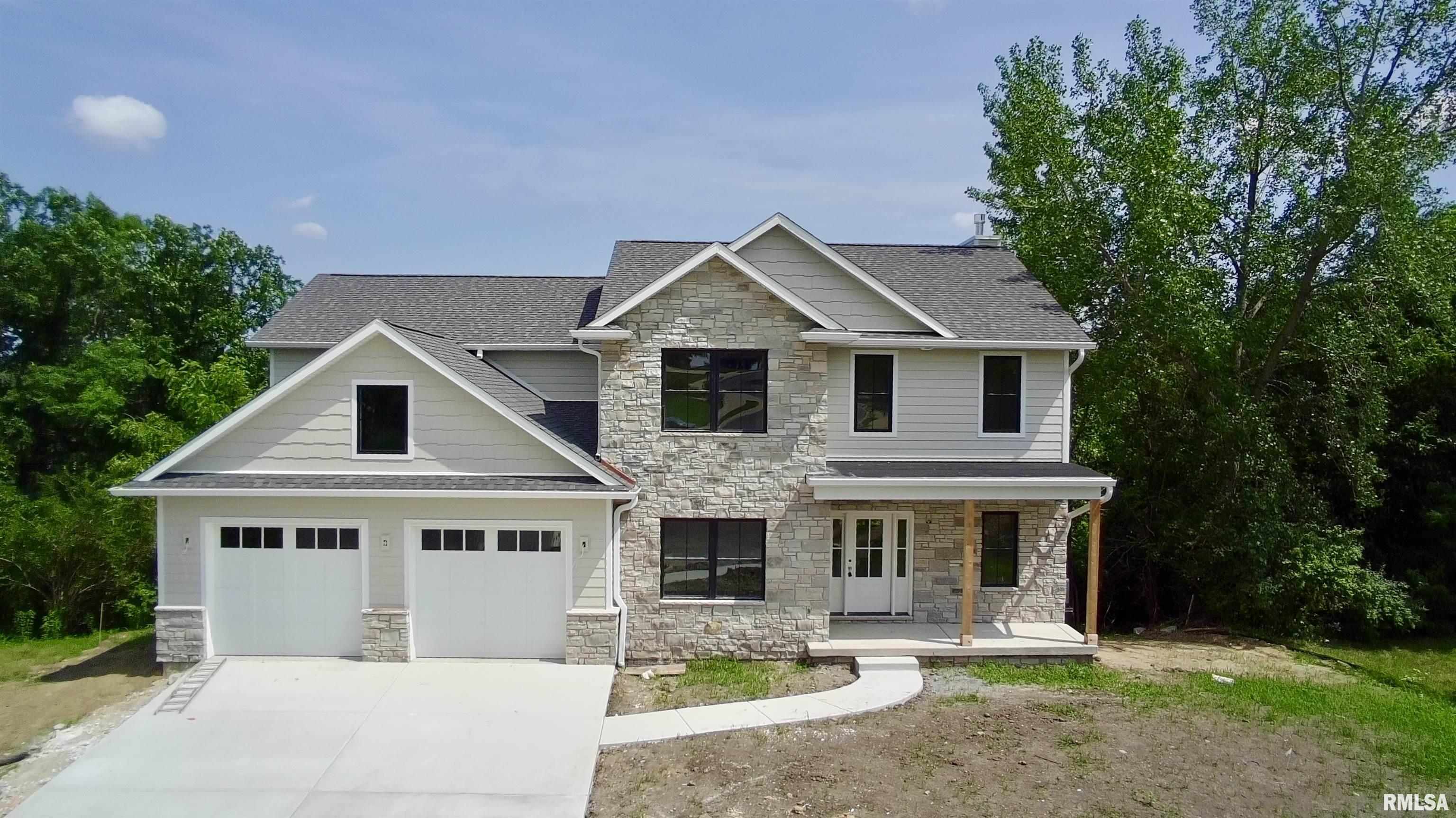 Photo 1 of 44 — 4100 W VISTARIDGE Court, Peoria, IL 61615