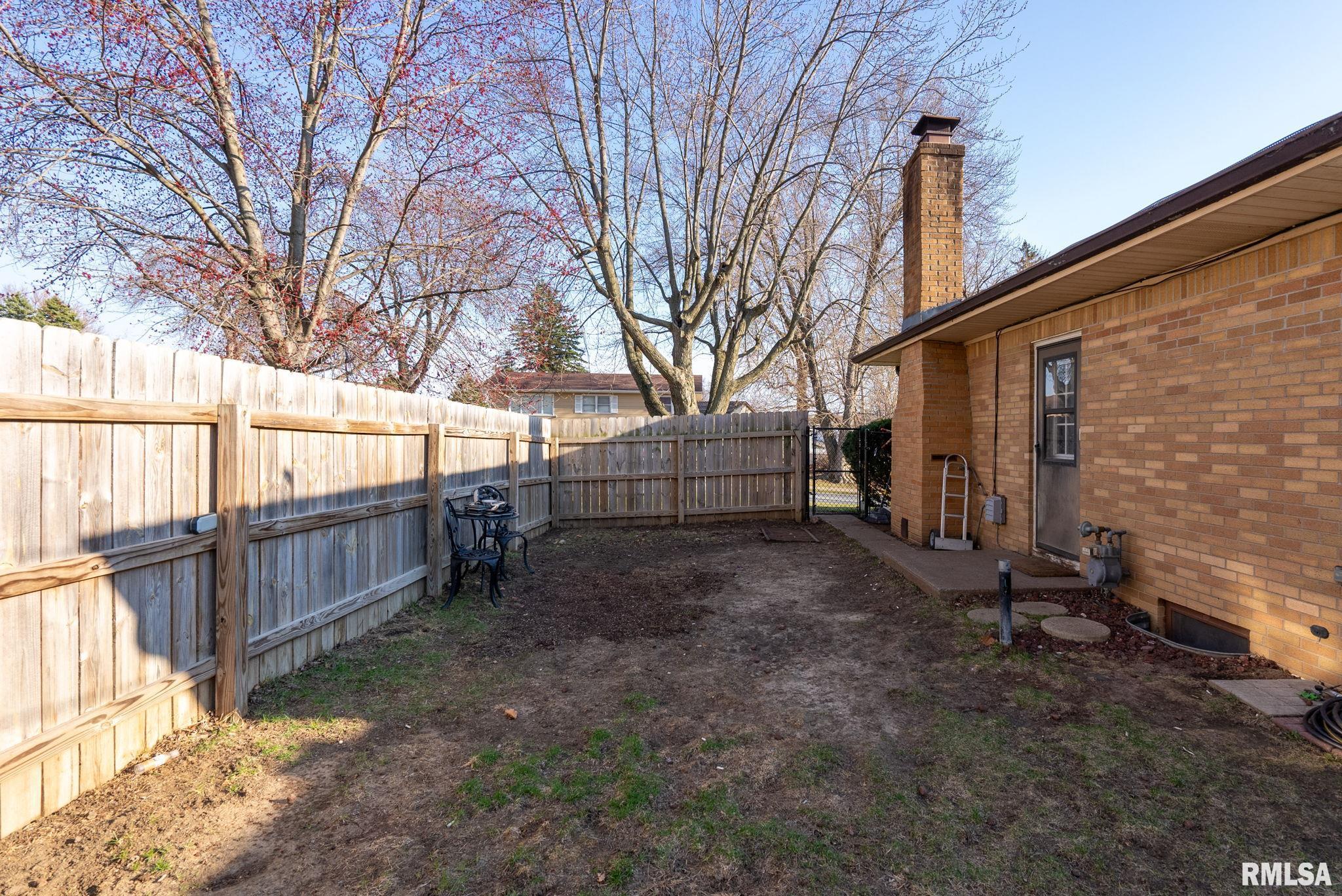 1310 Hillside Drive, Bettendorf, Iowa image 28