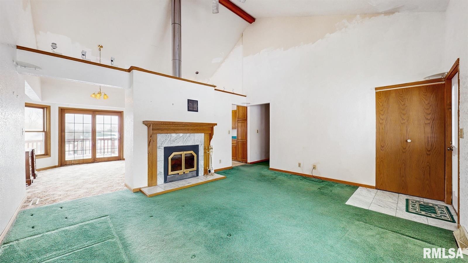 2733 N 12th Street, Clinton, Iowa image 3