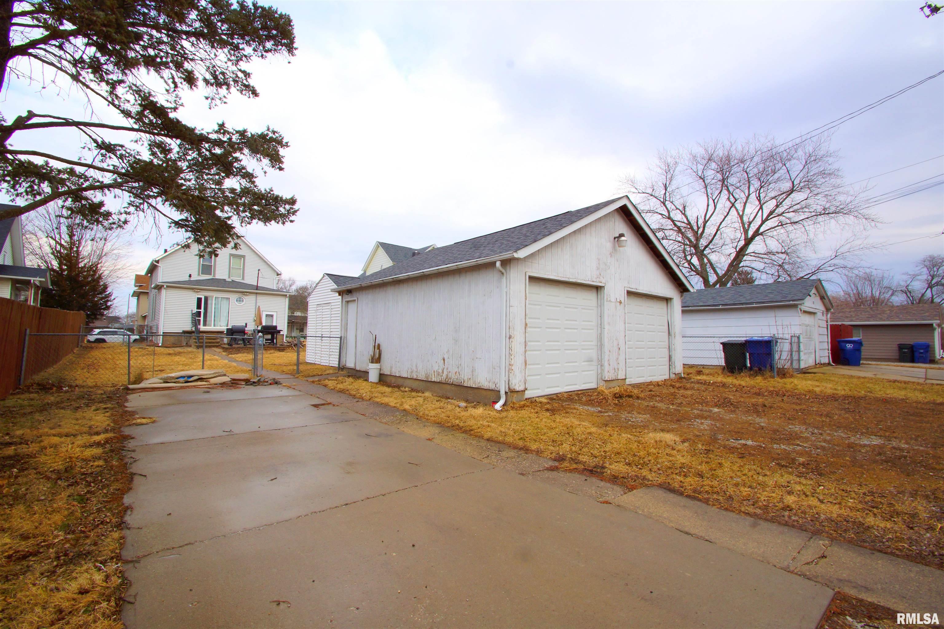 1731 W 16th Street, Davenport, Iowa image 18