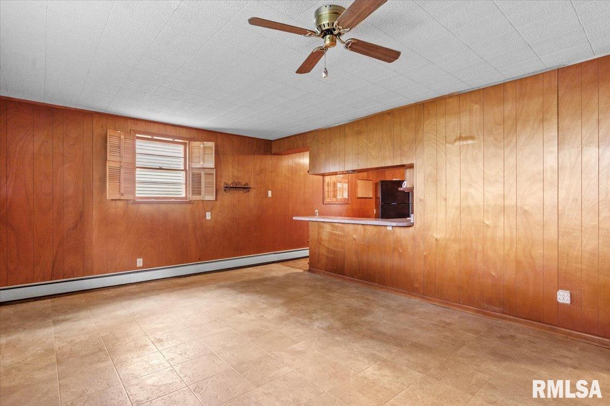 525 Sattley Street, Rochester, Illinois image 24