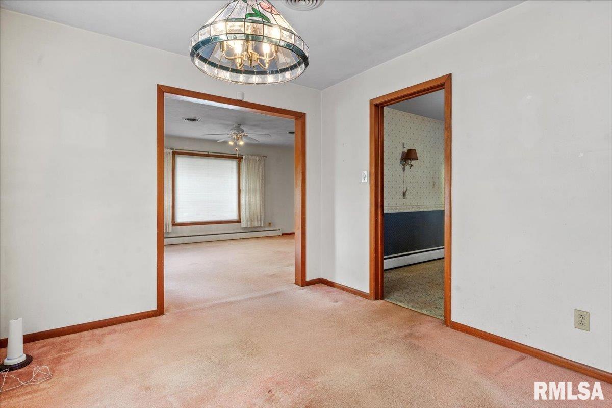 525 Sattley Street, Rochester, Illinois image 9