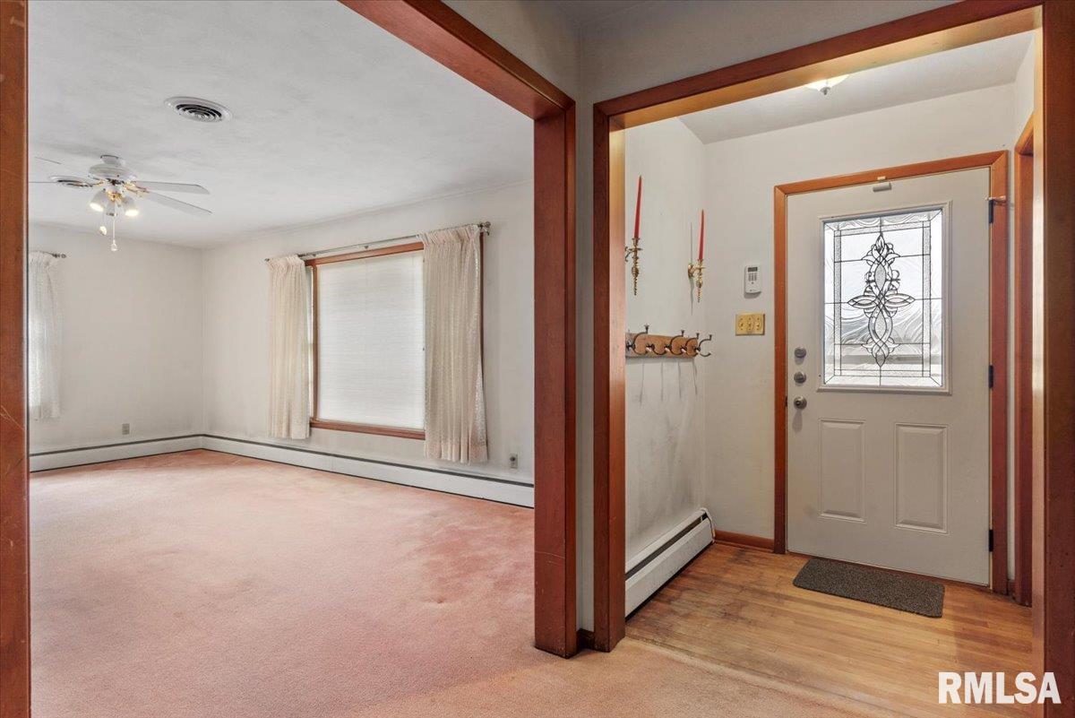525 Sattley Street, Rochester, Illinois image 29