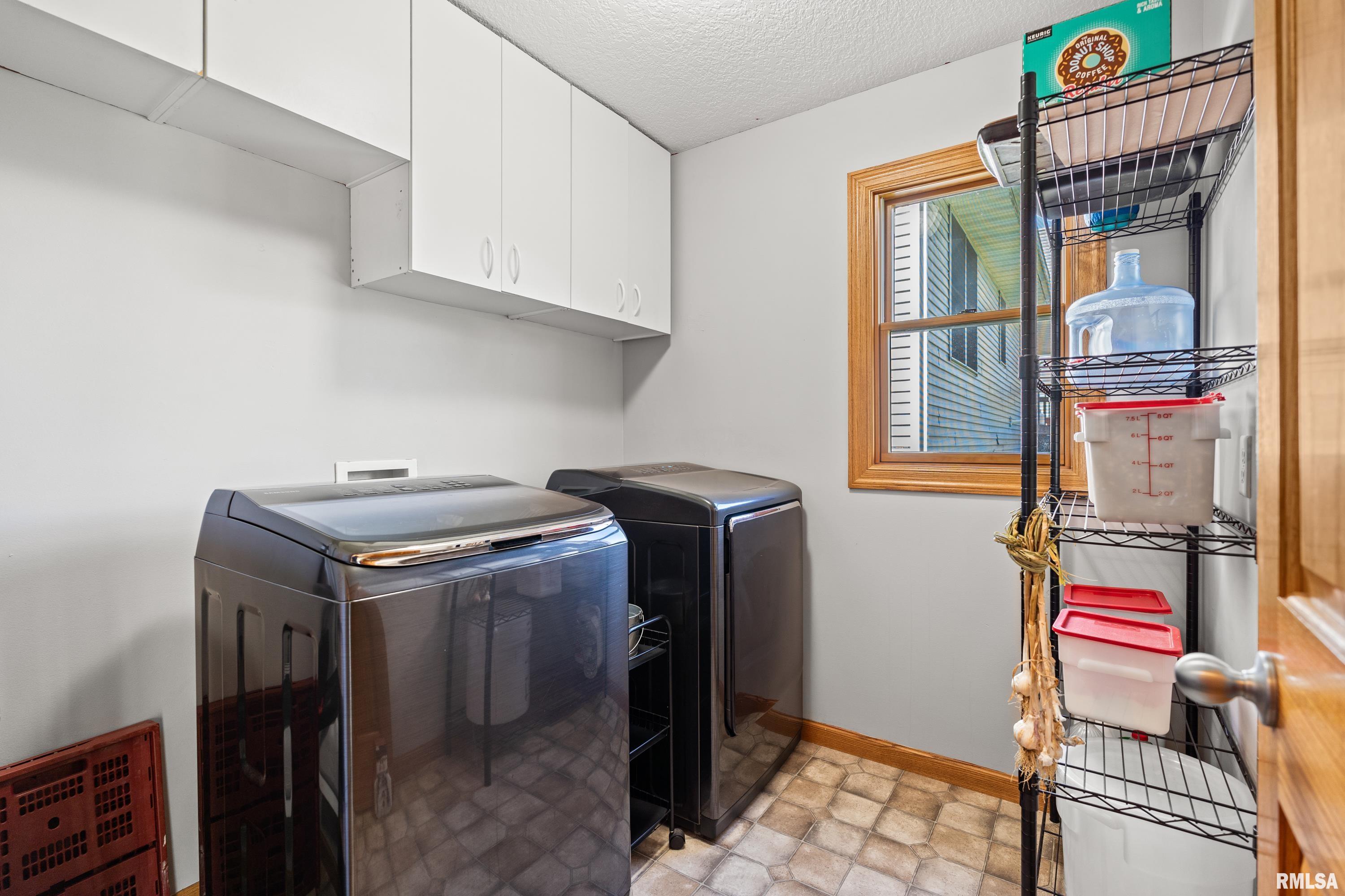 6135 Hillandale Road, Davenport, Iowa image 11