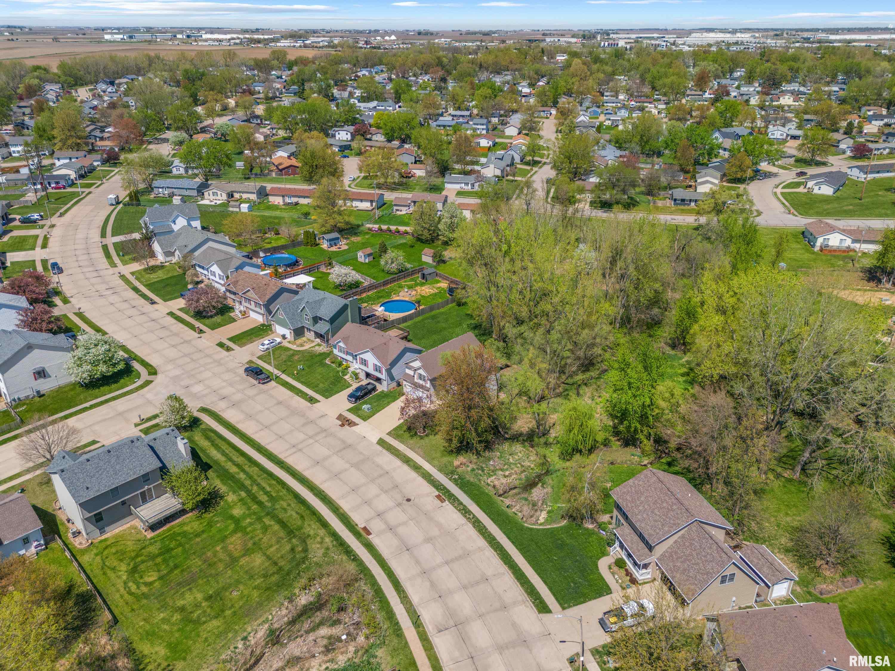 6135 Hillandale Road, Davenport, Iowa image 34