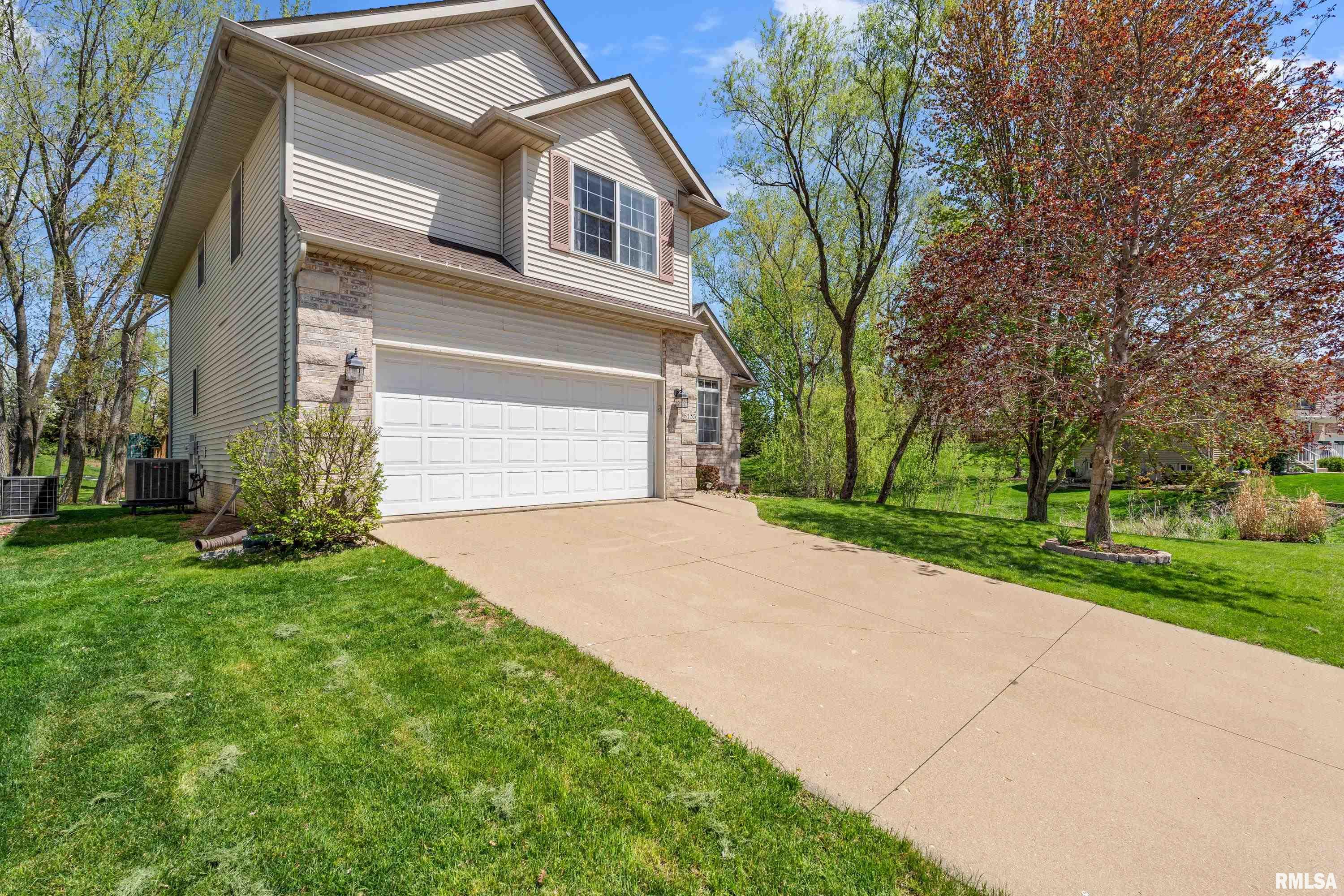 6135 Hillandale Road, Davenport, Iowa image 2