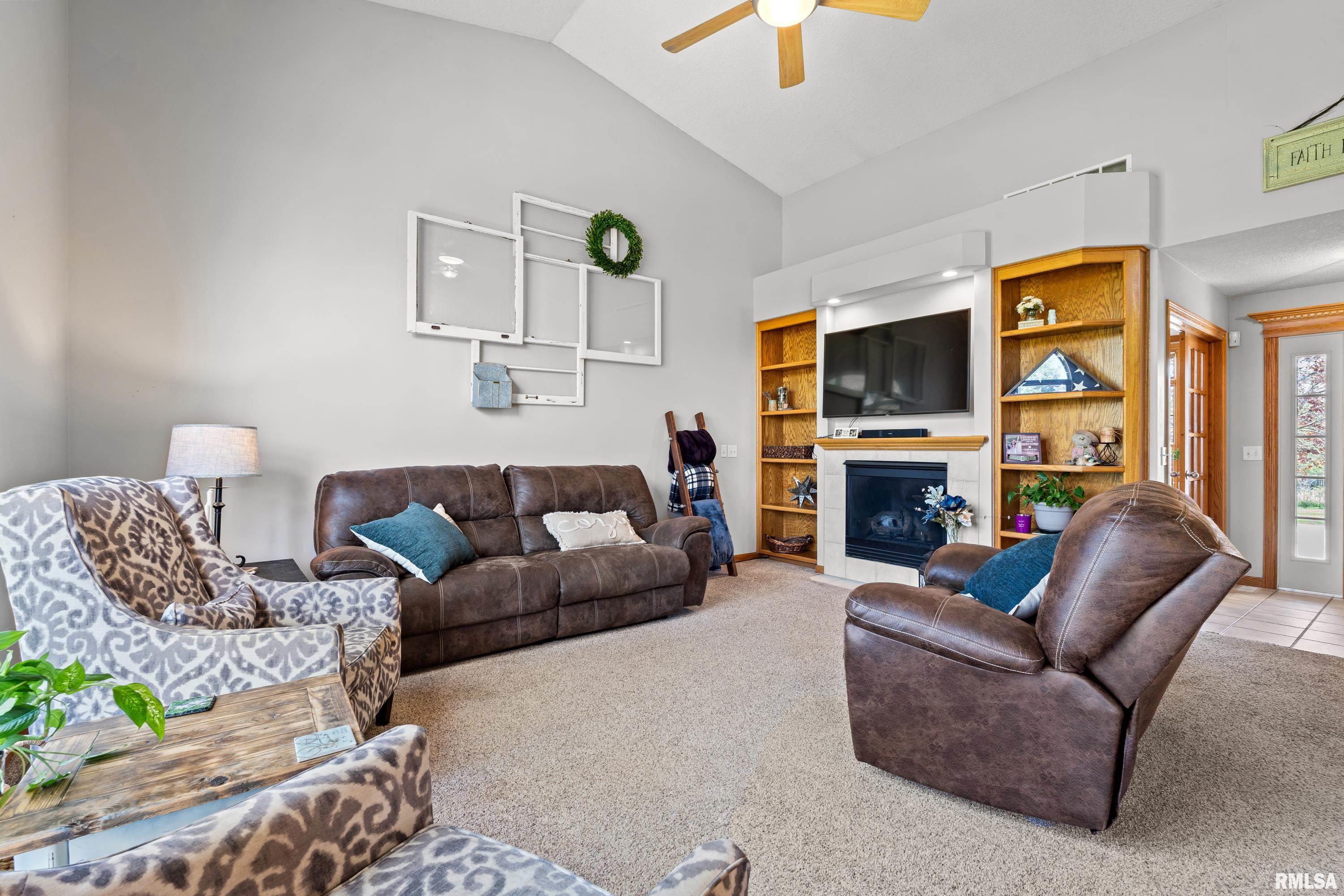 6135 Hillandale Road, Davenport, Iowa image 5