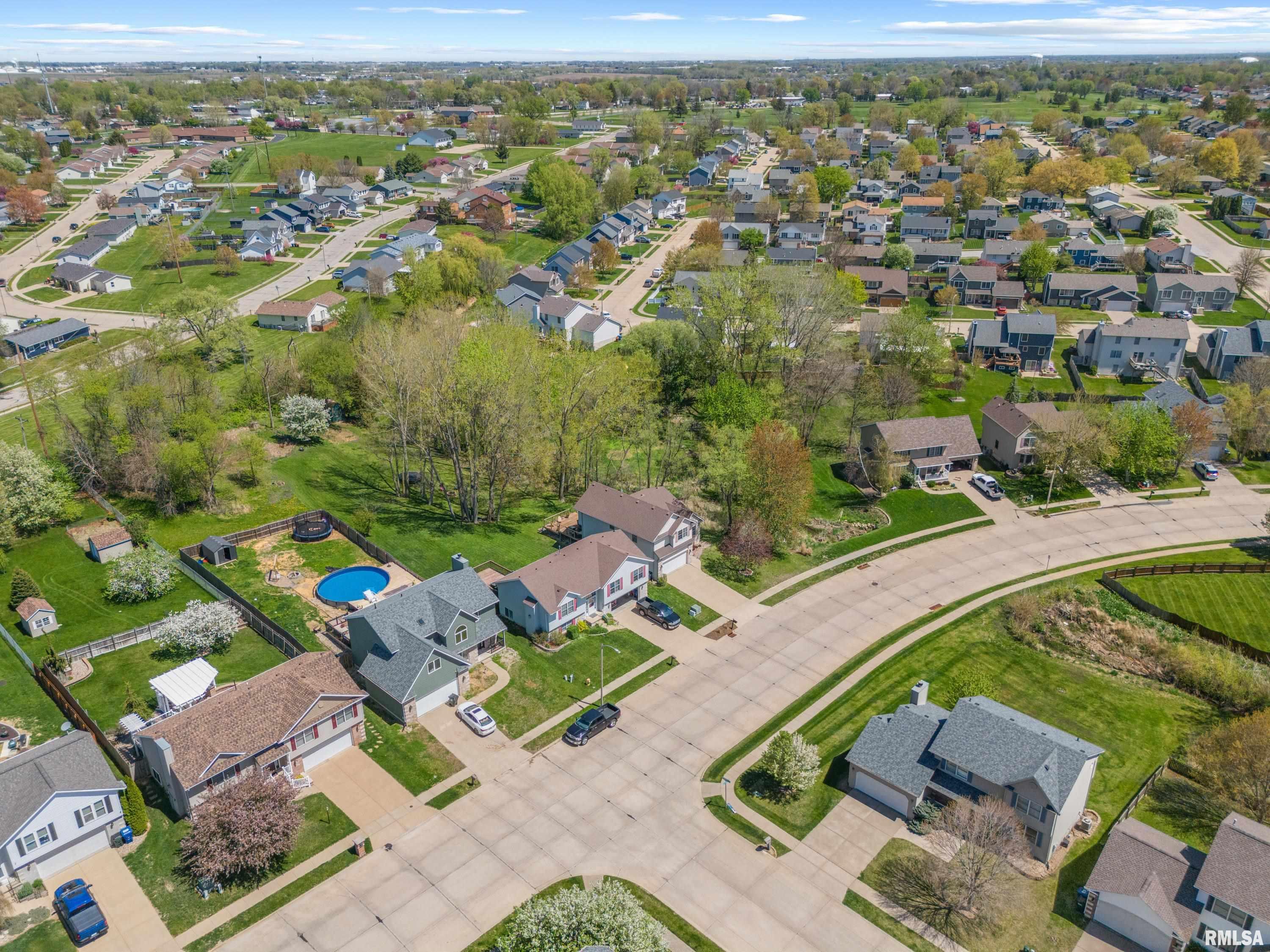 6135 Hillandale Road, Davenport, Iowa image 36