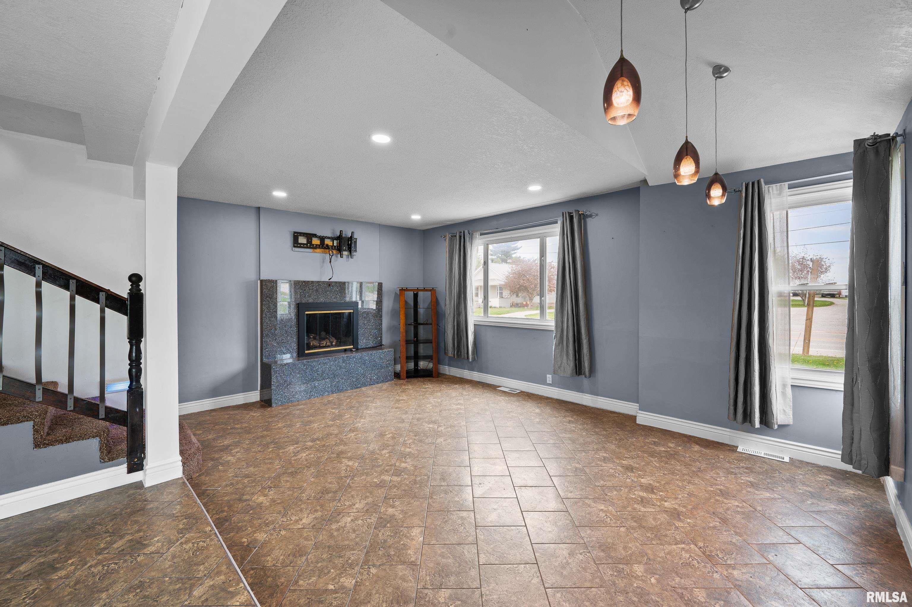 7106 134th Avenue West, Taylor Ridge, Illinois image 13