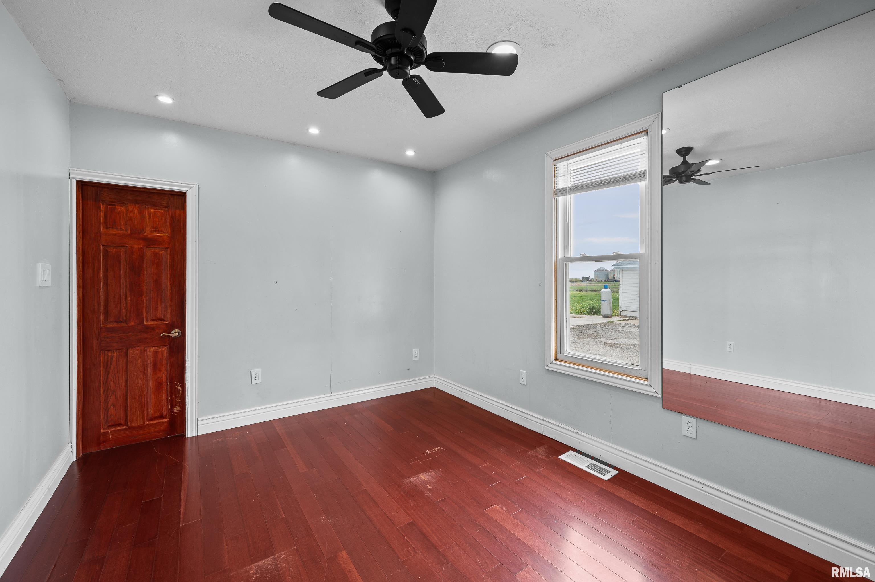 7106 134th Avenue West, Taylor Ridge, Illinois image 16