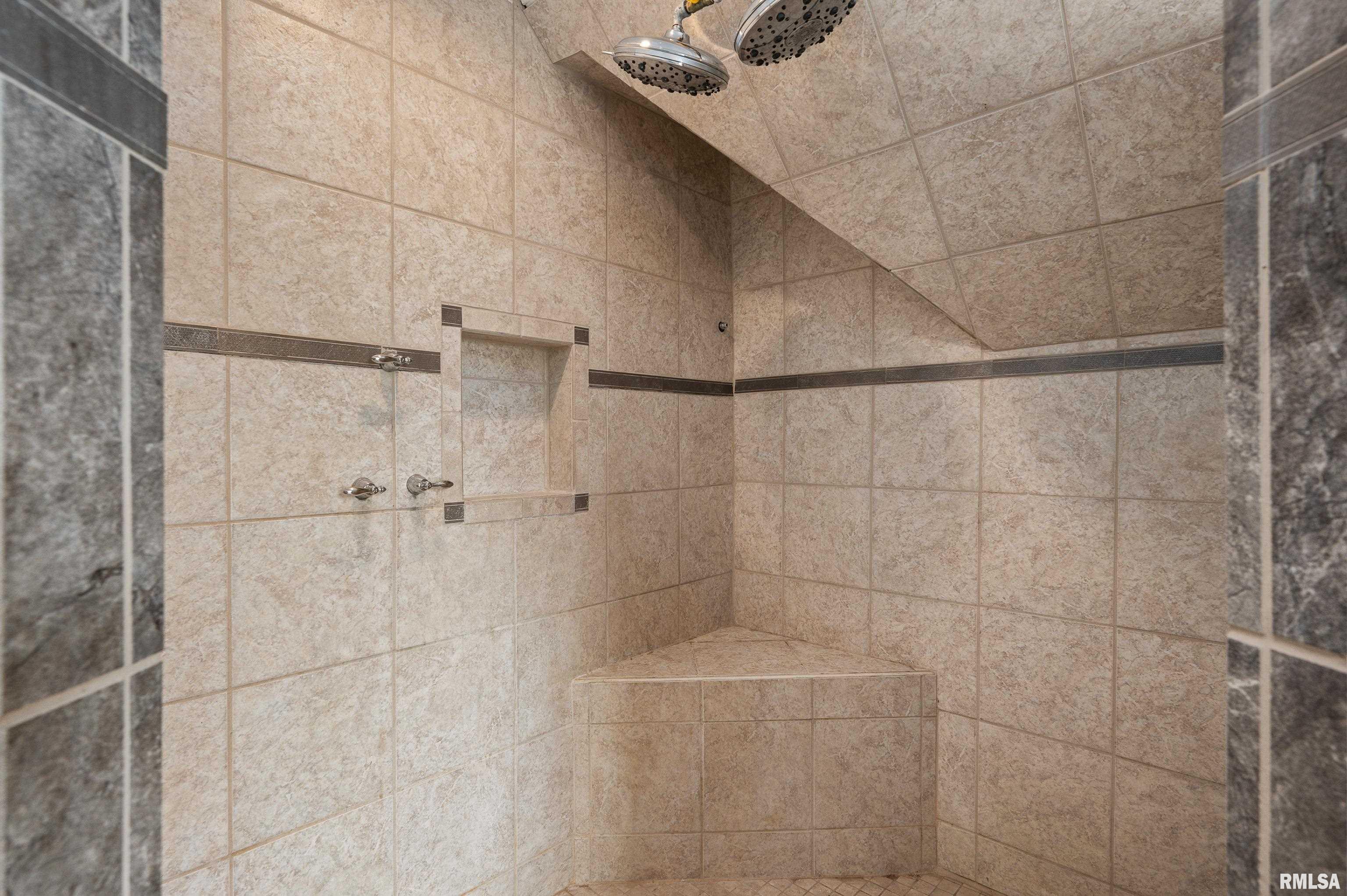 7106 134th Avenue West, Taylor Ridge, Illinois image 26