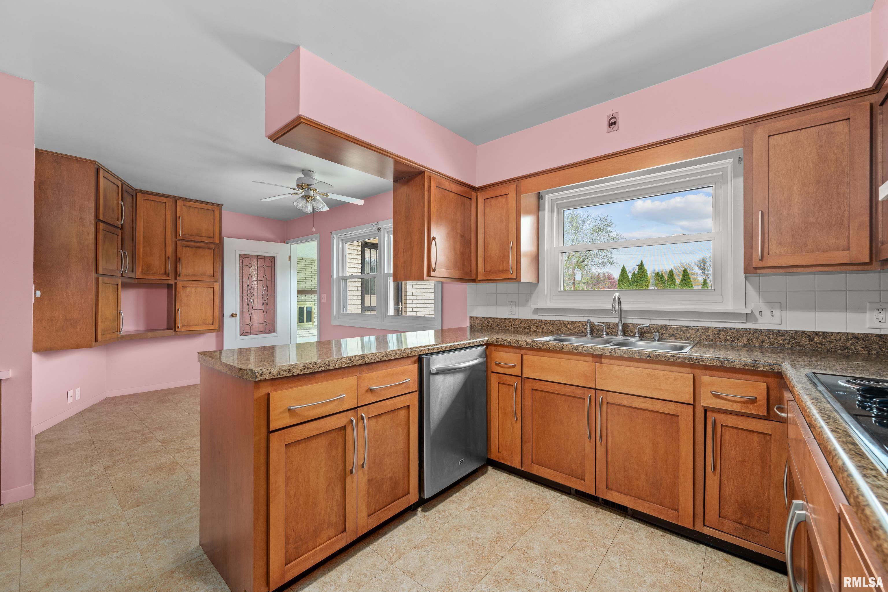 3617 25th Avenue, Rock Island, Illinois image 12