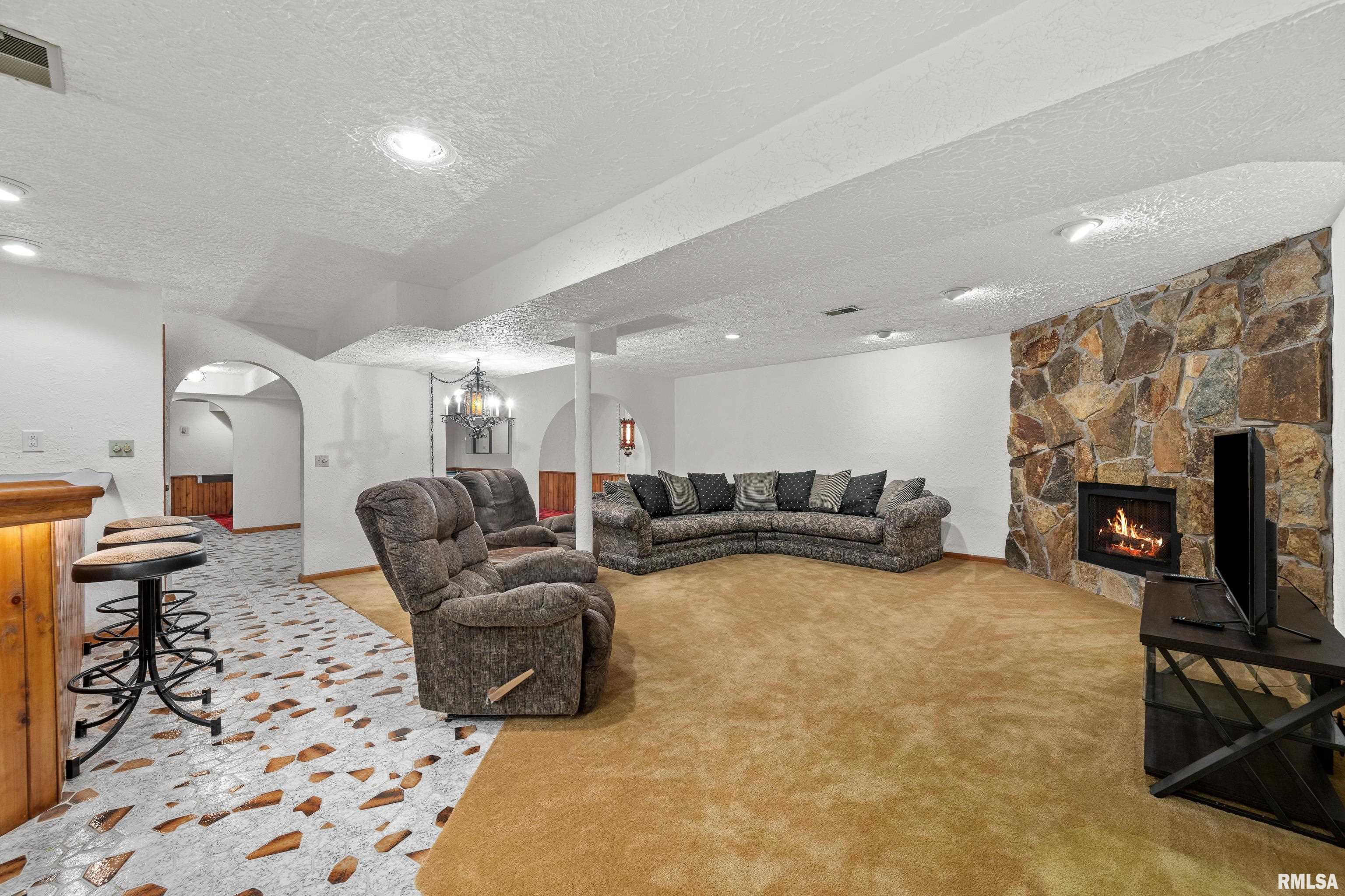 3617 25th Avenue, Rock Island, Illinois image 17